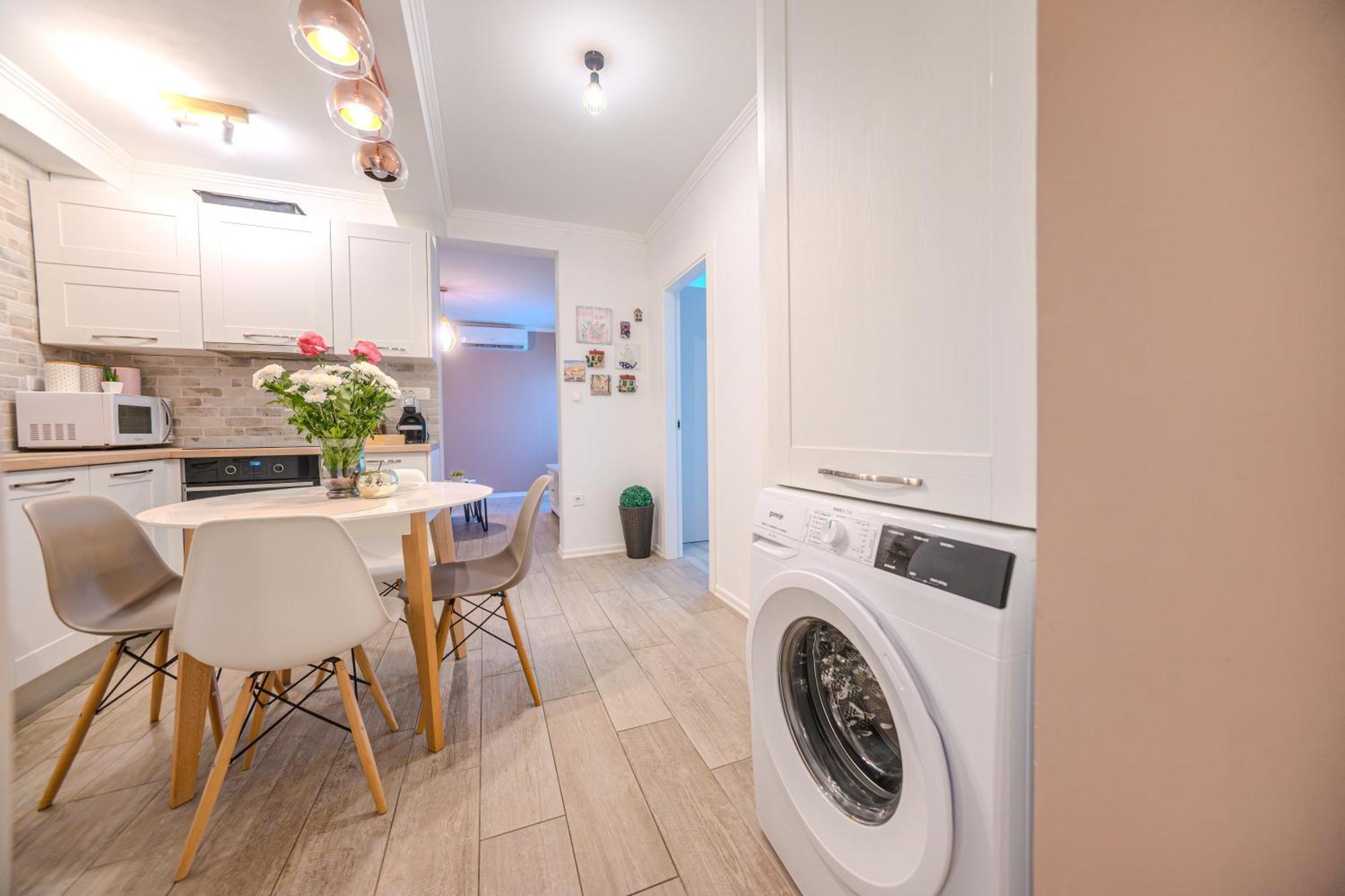 M&t Apartment Split