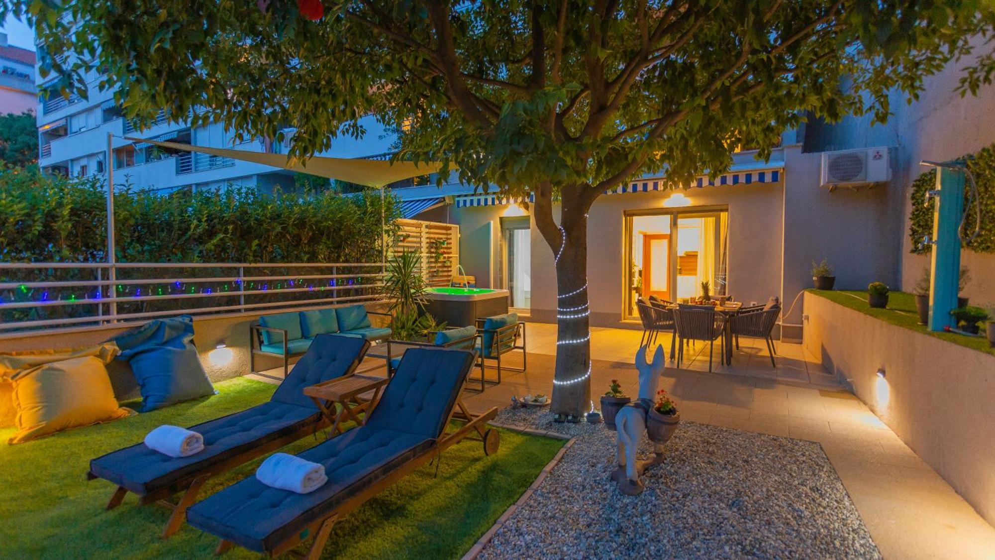 New Delux Garden With Hotube **** Appartement *