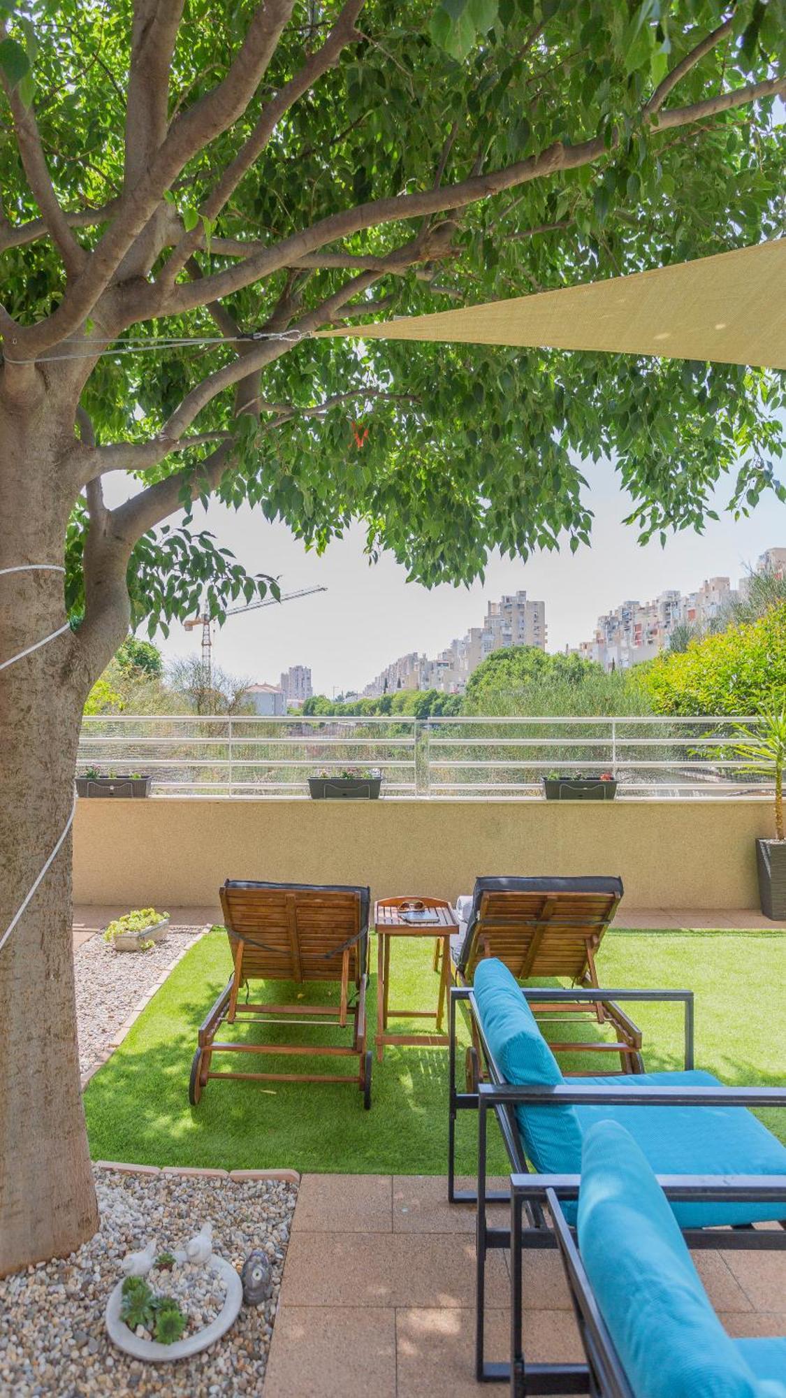 New Delux Garden With Hotube **** Appartement Split