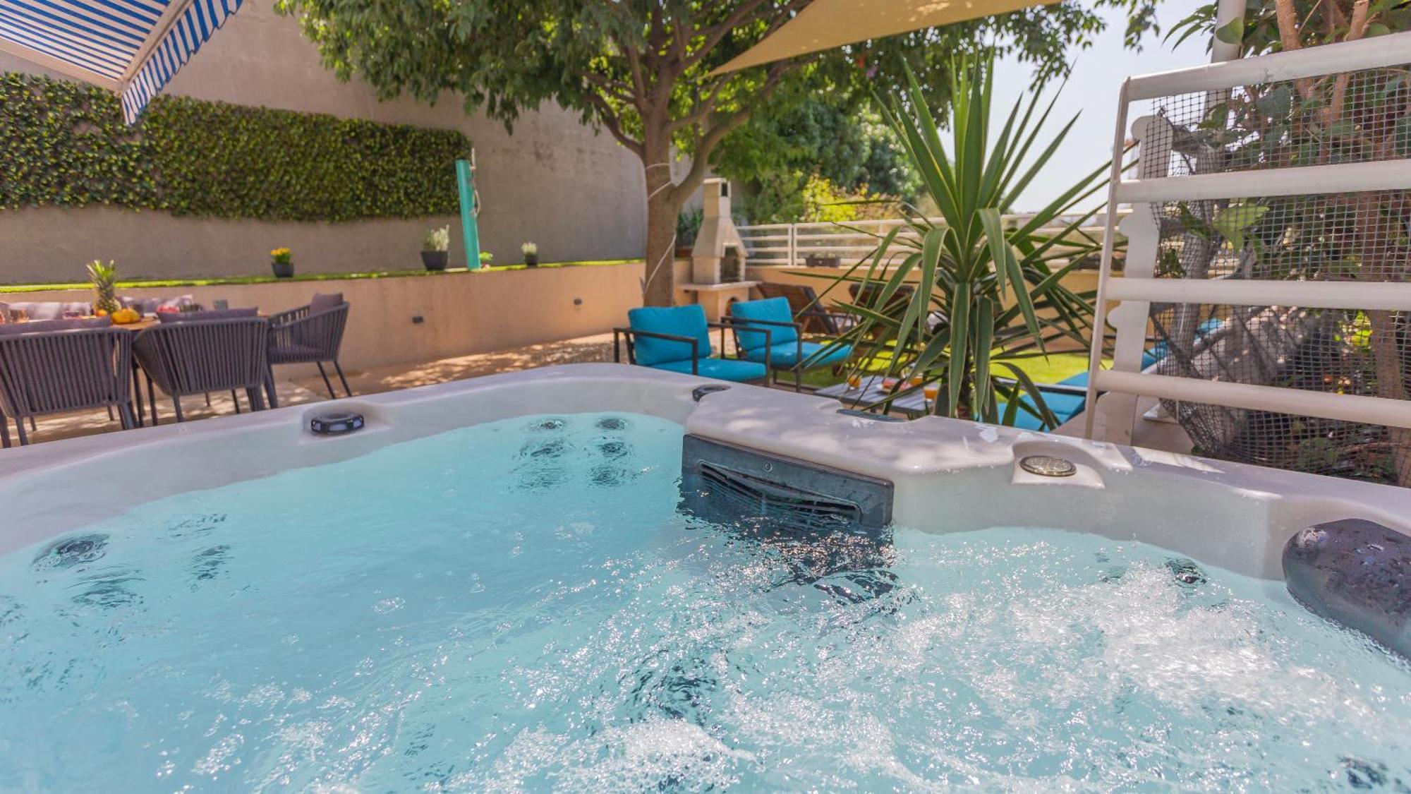 Appartement New Delux Garden With Hotube **** Split