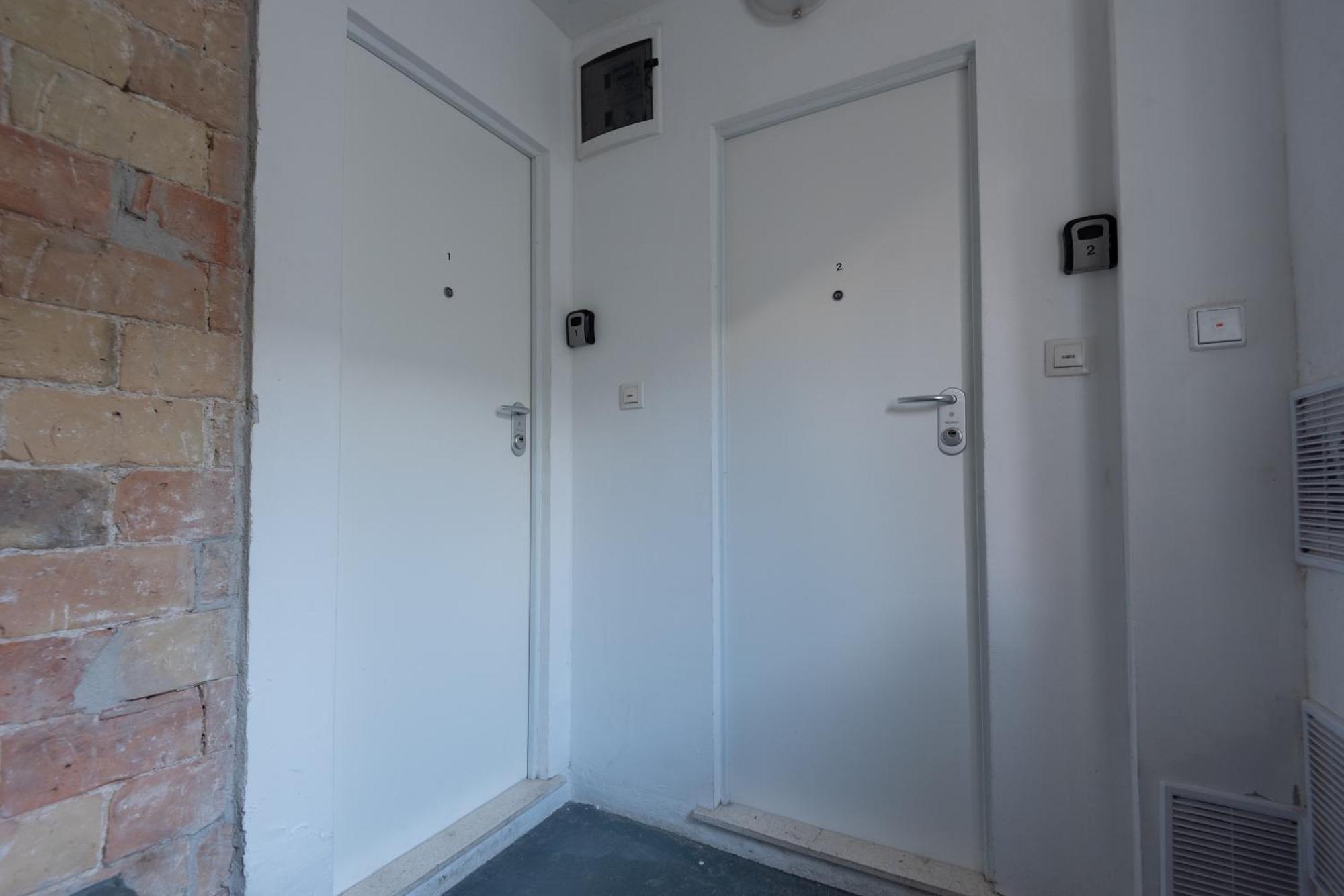 Rokos Superior Downtown - Comfortable With Private Bathrooms - Perfect Location For Exploring Diocletian's Palace And The Gastronomy Of Within Walking Distance