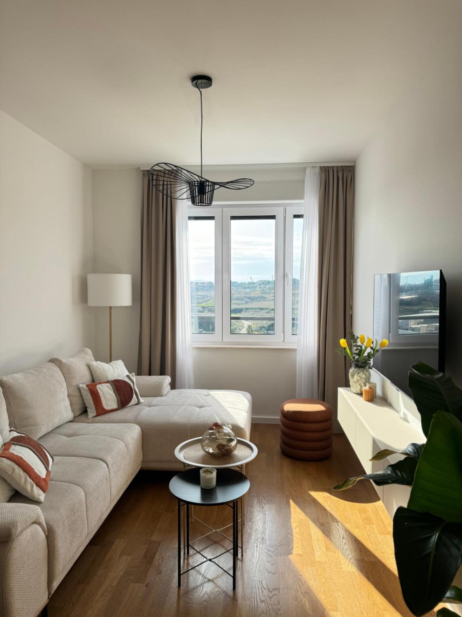 Alegria - Free Garage Parking Apartment *