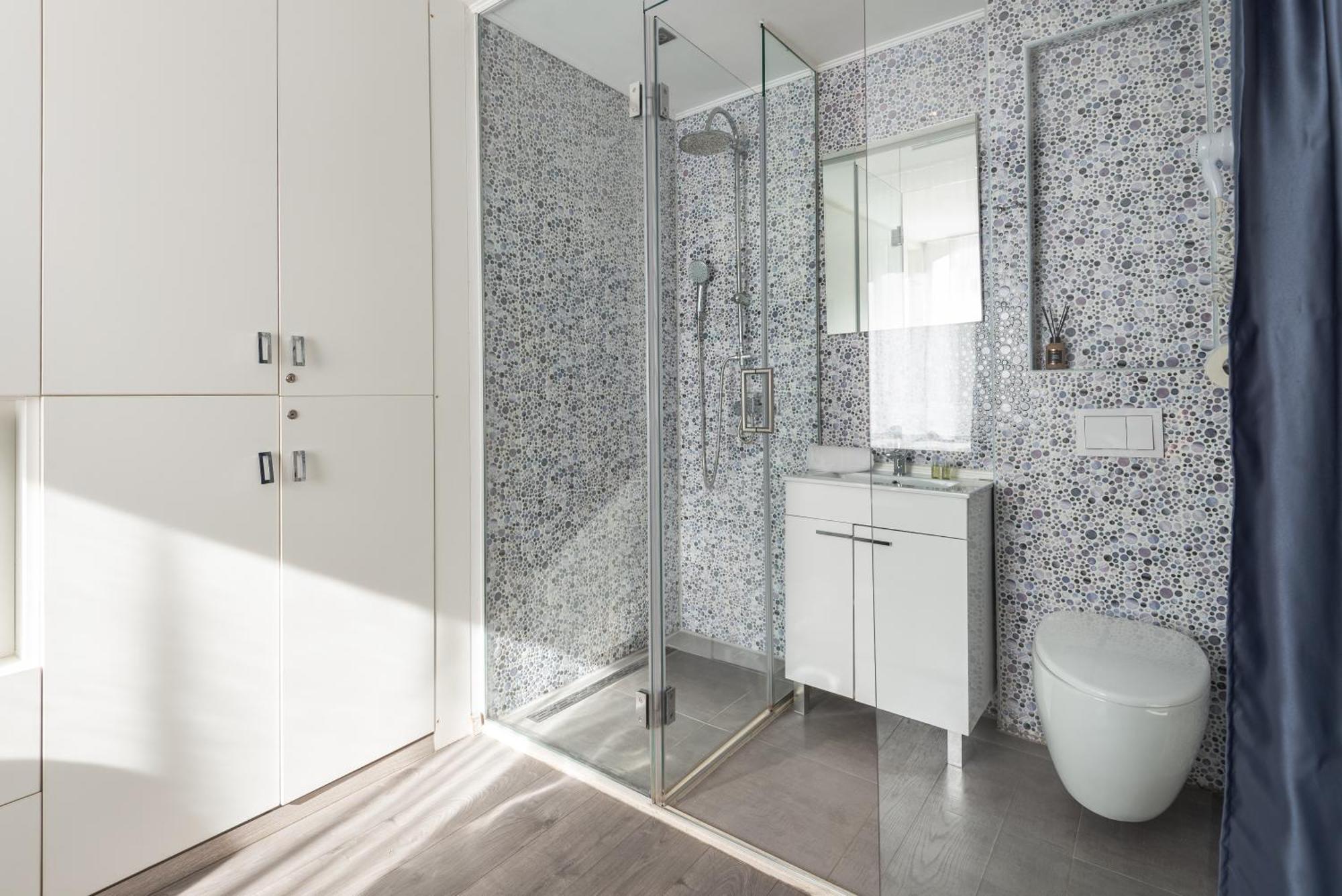 Rokos Superior Downtown - Comfortable With Private Bathrooms - Perfect Location For Exploring Diocletian's Palace And The Gastronomy Of Within Walking Distance Split