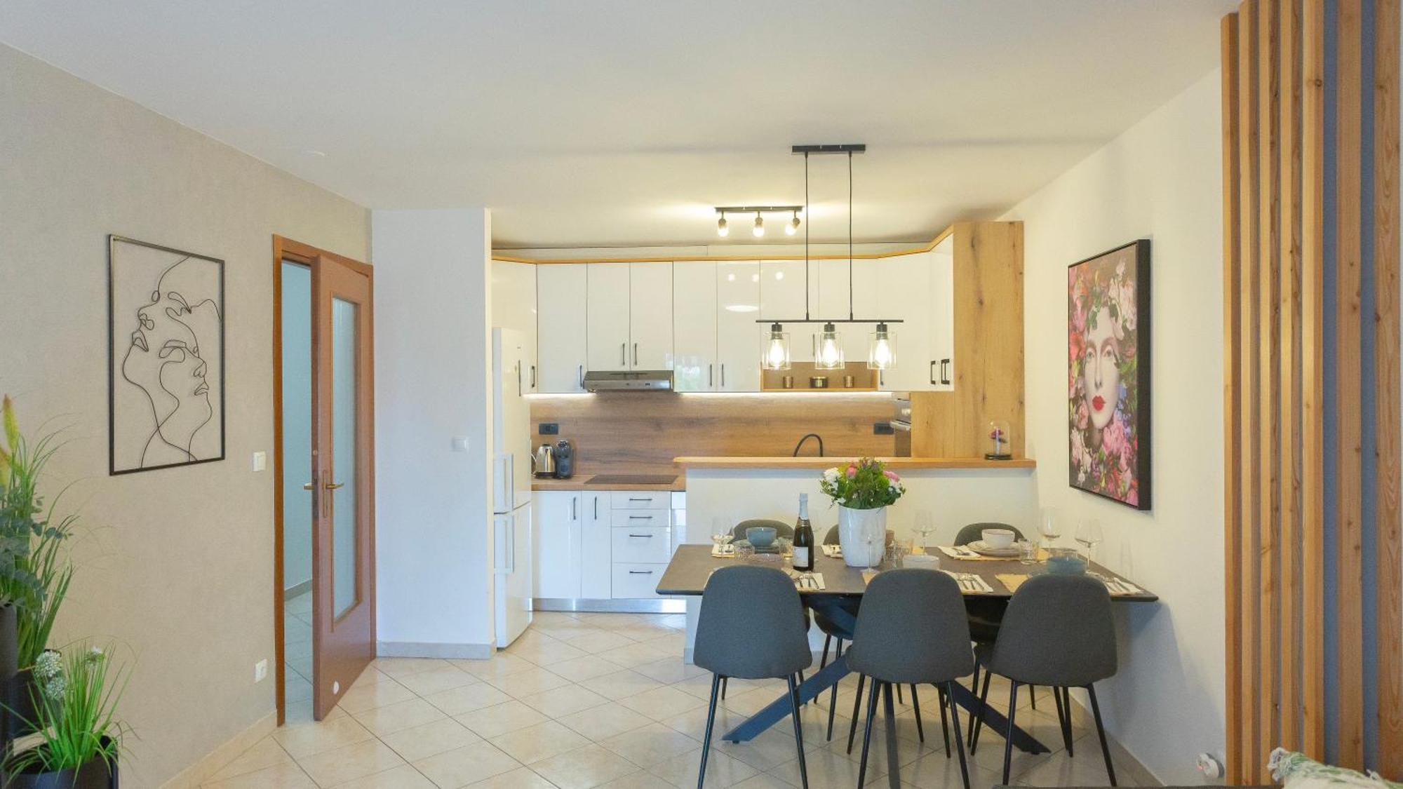 Appartement New Delux Garden With Hotube **** Split