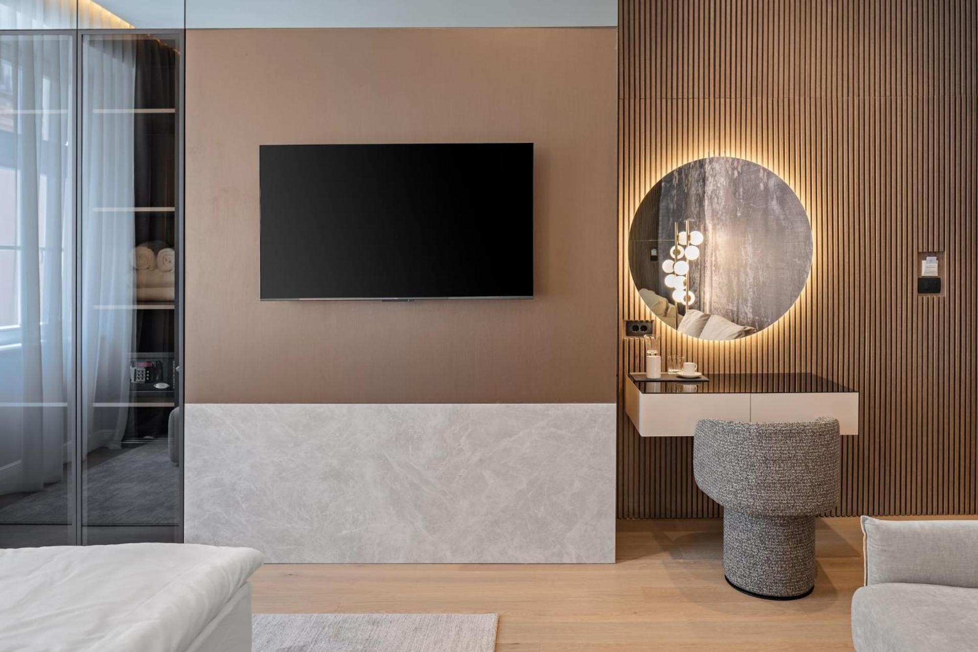 Monamel Luxury 4*