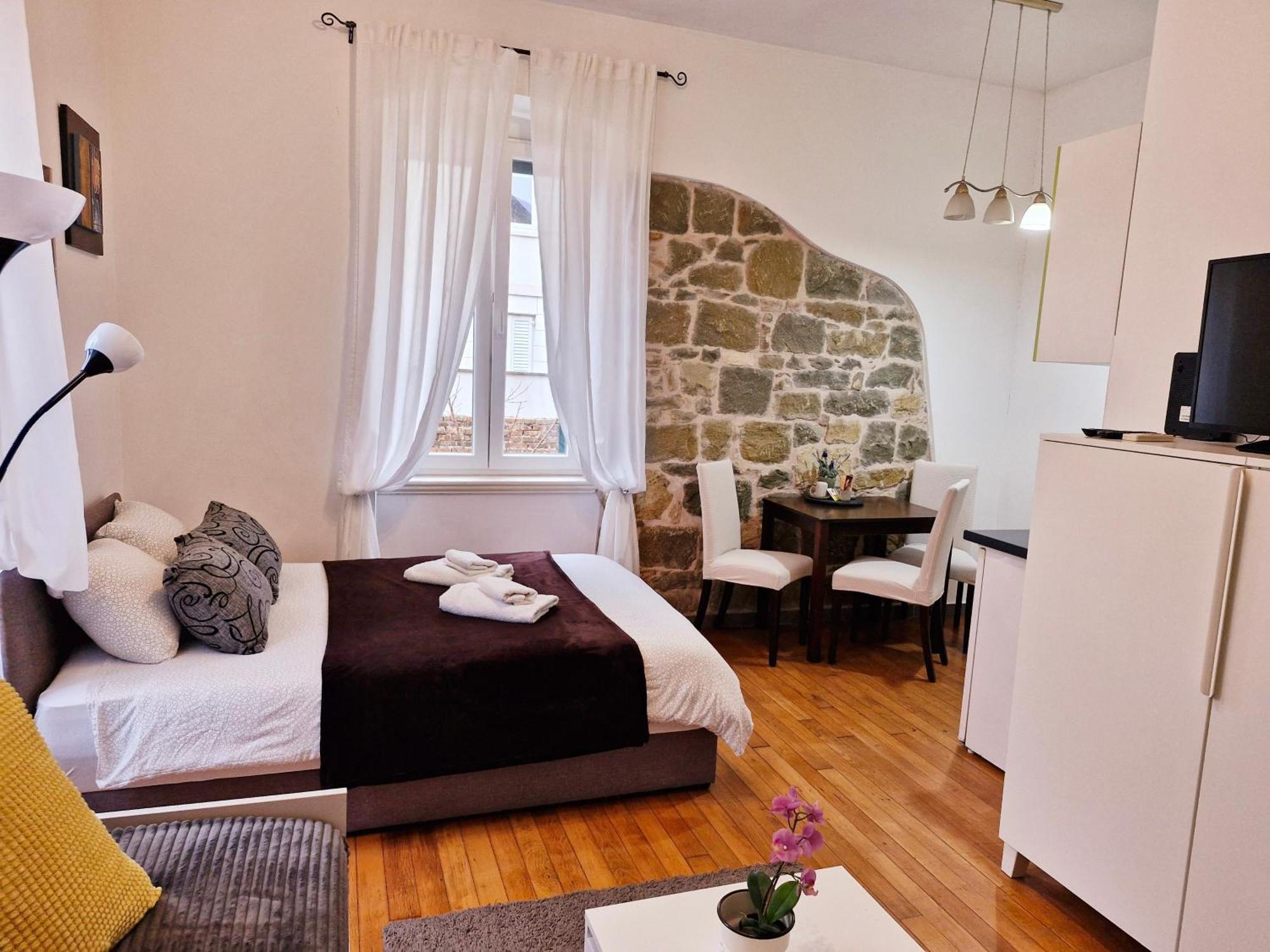 Beach City Pearls Guest house Split