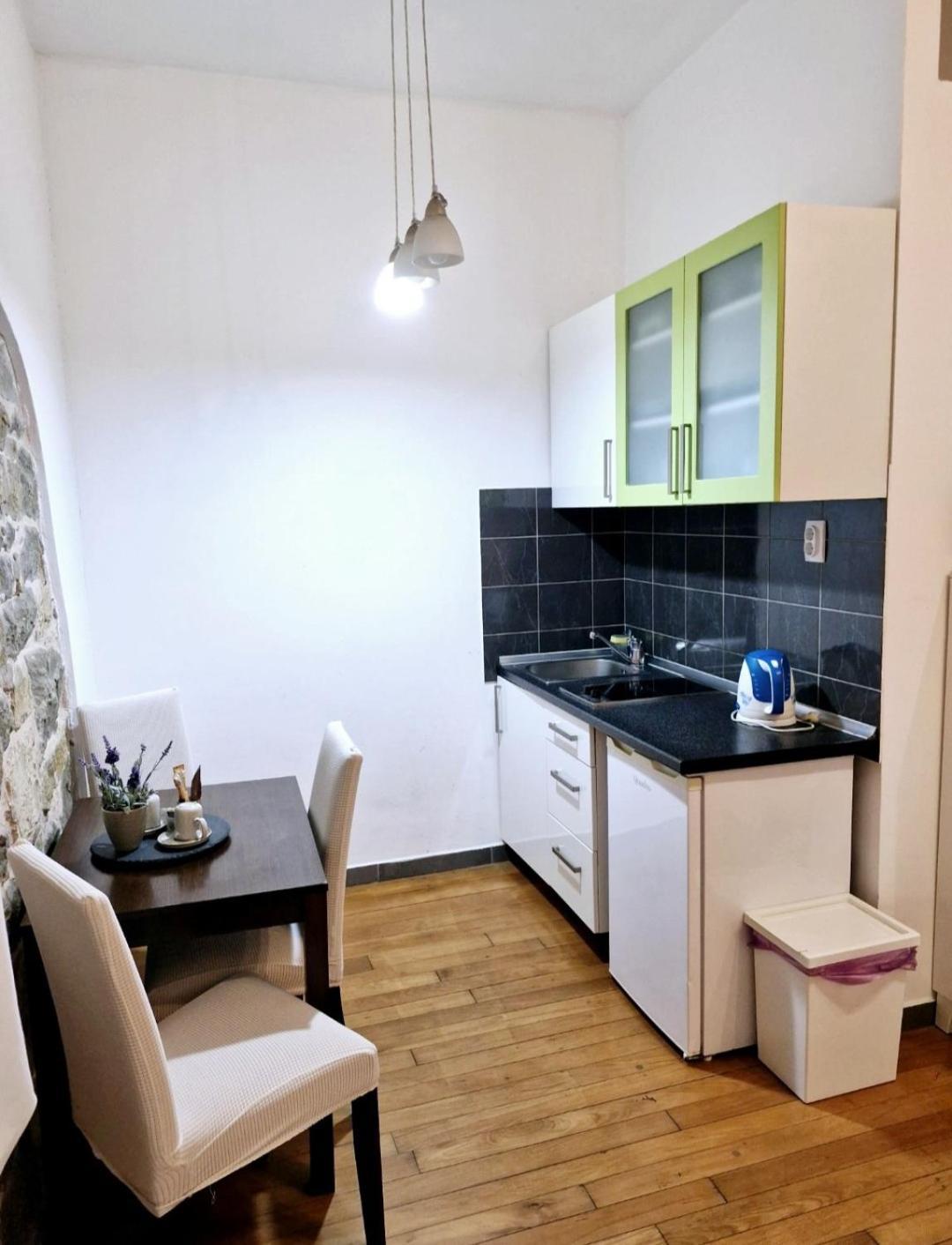 Beach City Pearls Guest house