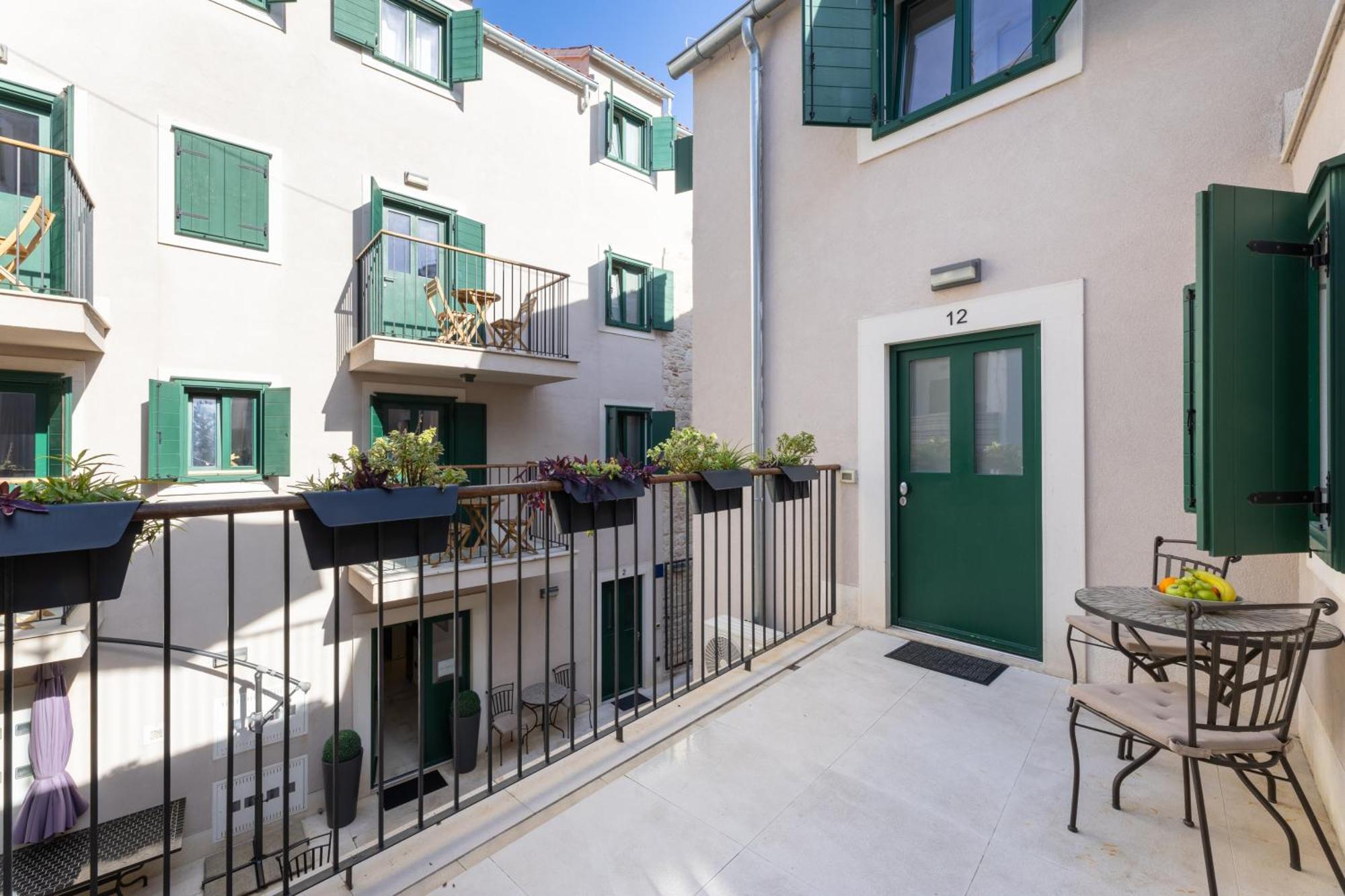 Korta Apartment