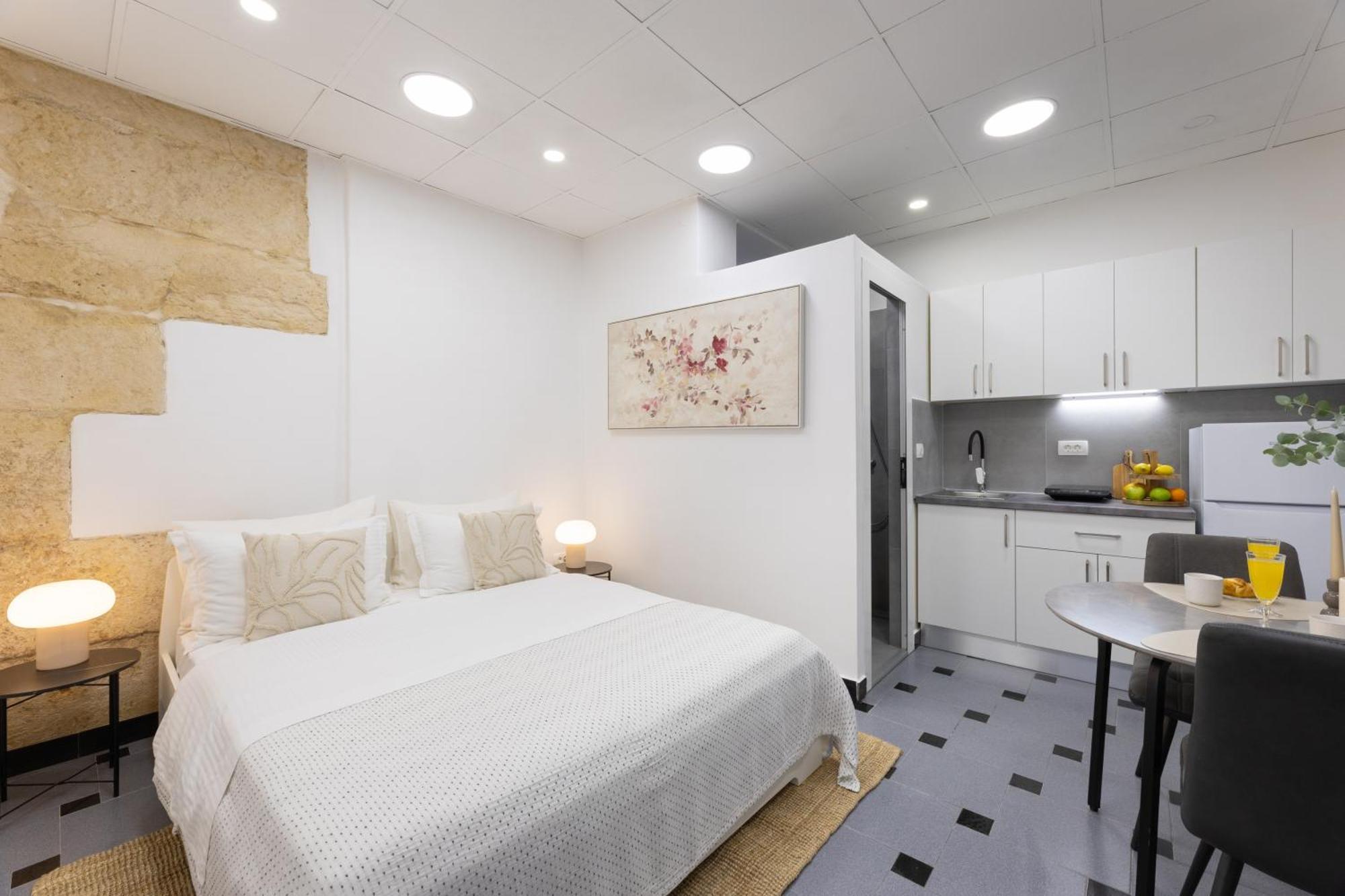 Lena's In Palace Apartment Split