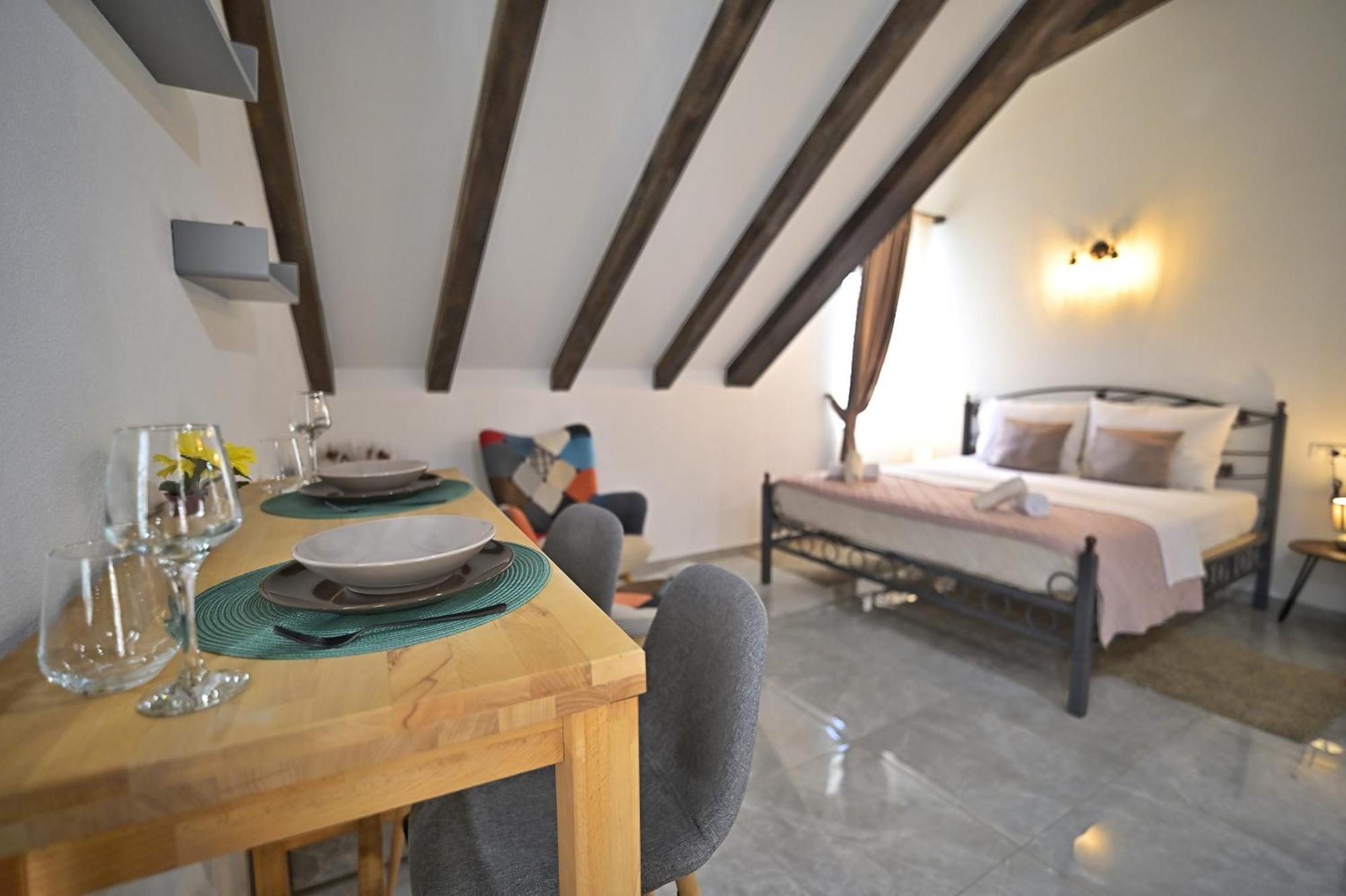 Briscola & Tressette Apartment Split