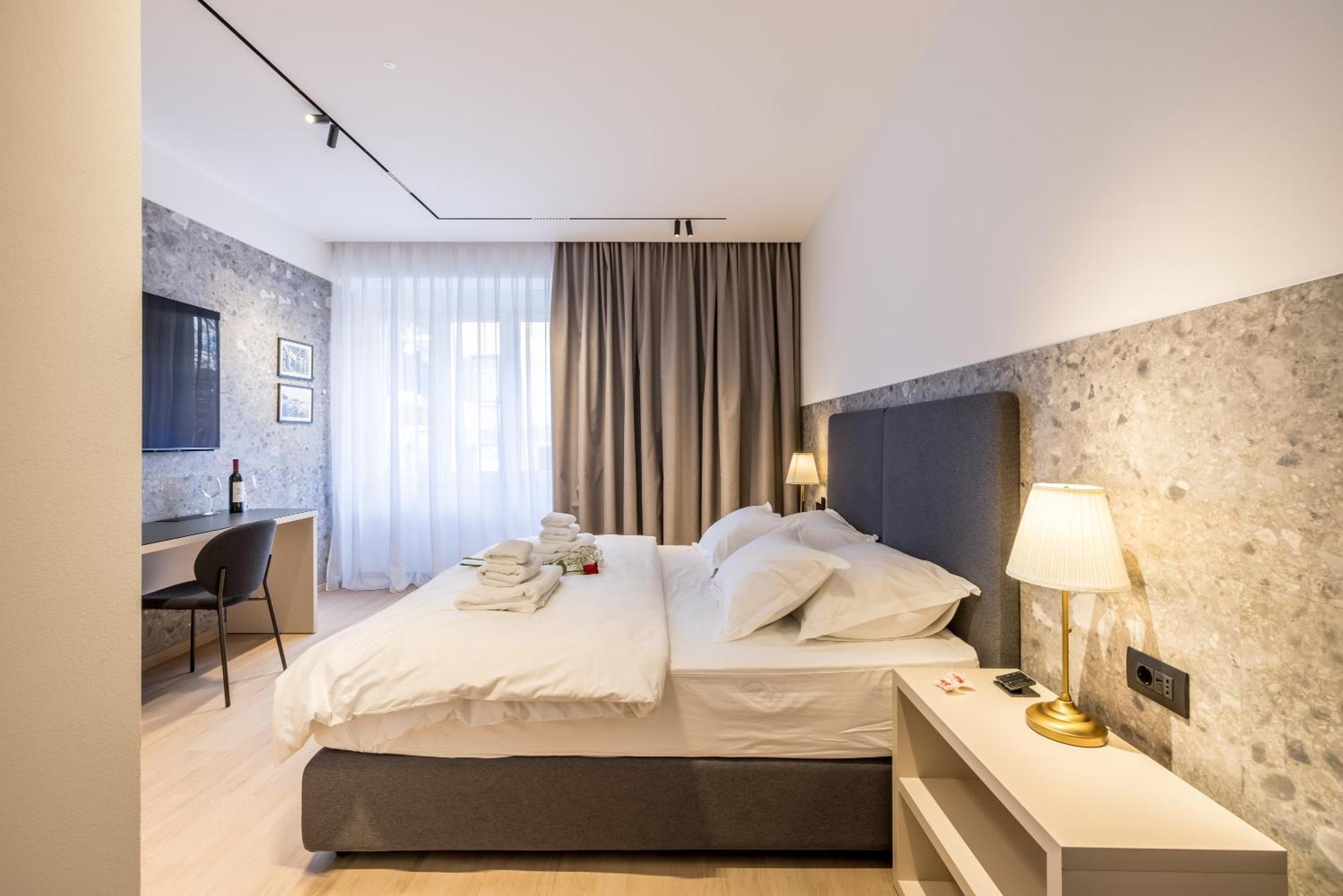 Riviera Apartment *