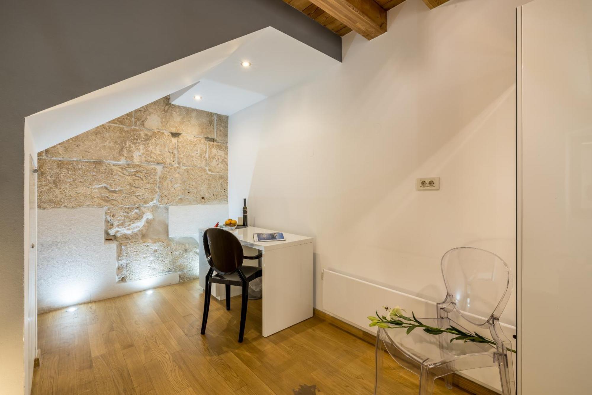 Guest house Marta - Stone House In The Center - Split