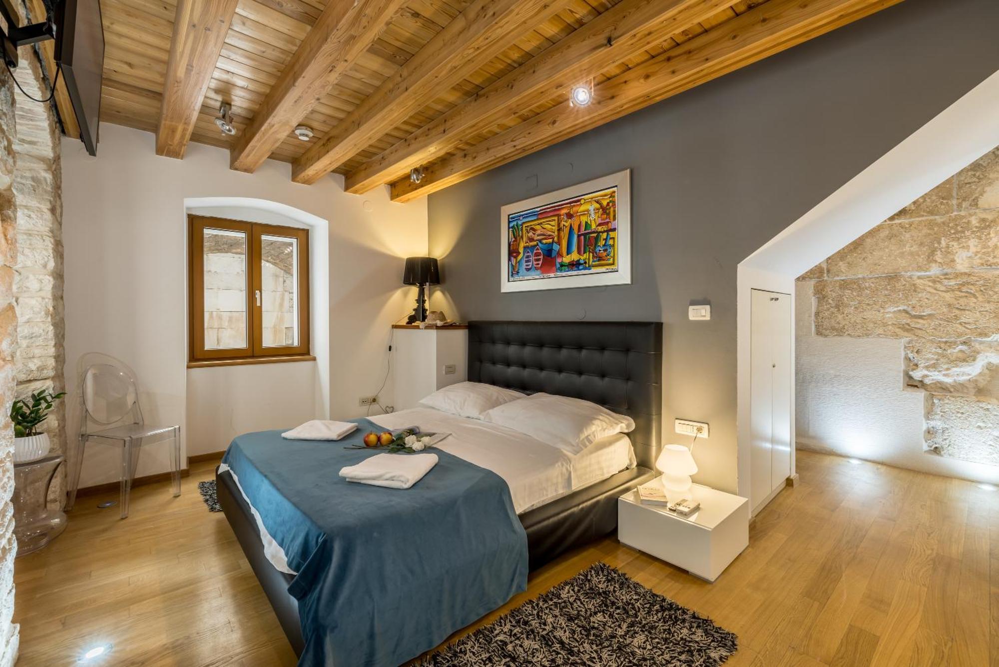 Marta - Stone House In The Center - Guest house 4*