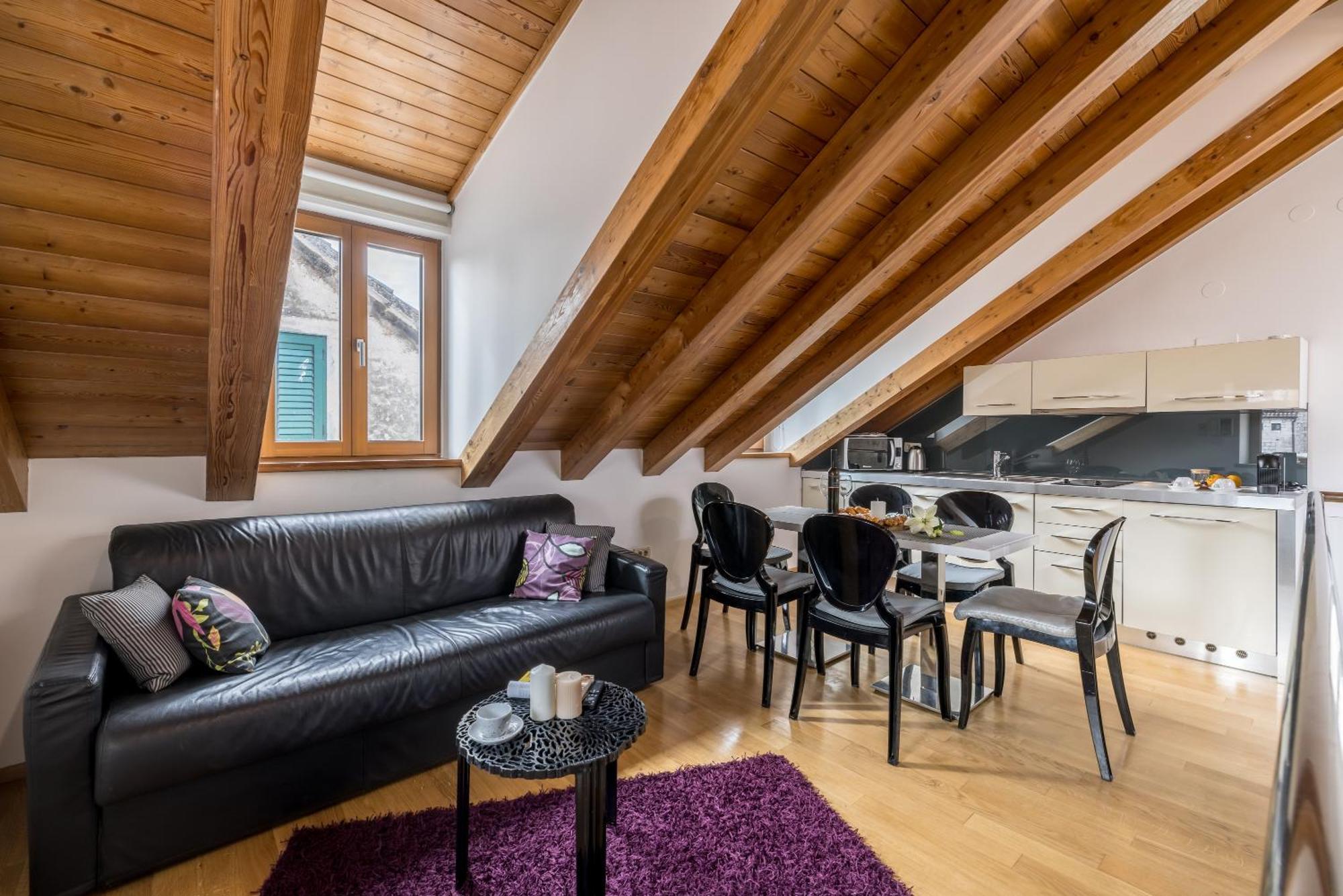 Marta - Stone House In The Center - Guest house 4*