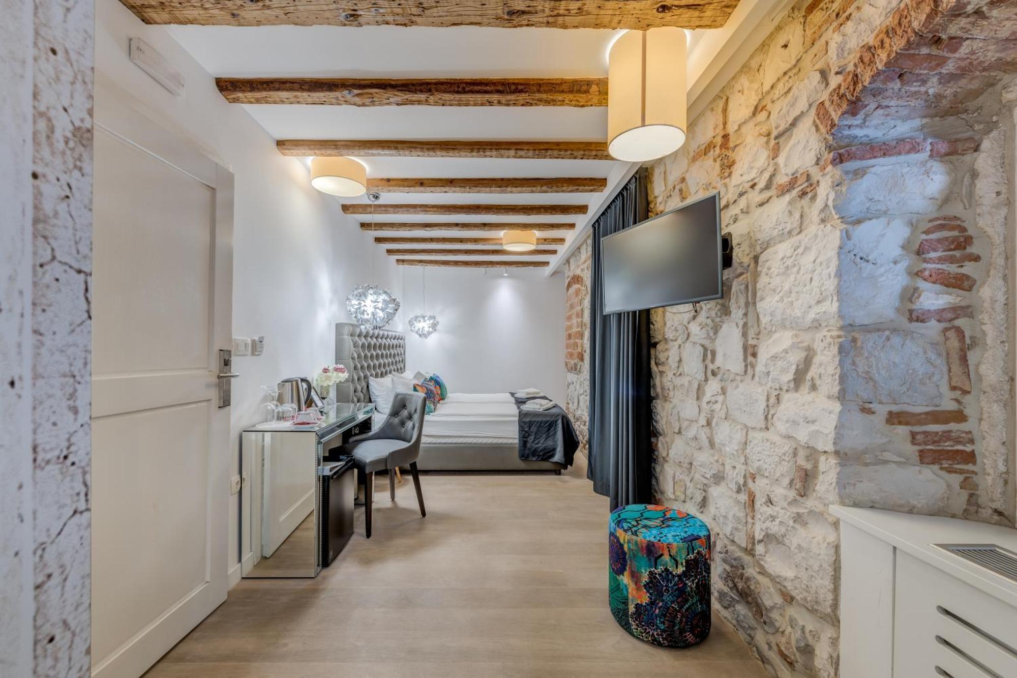 The Code Luxury Guest house 4*