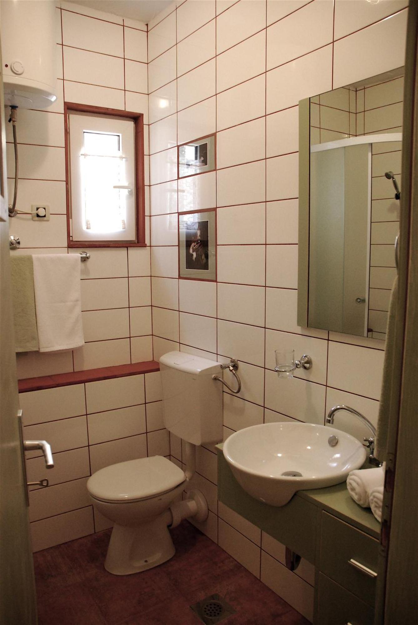 Art Apartment *