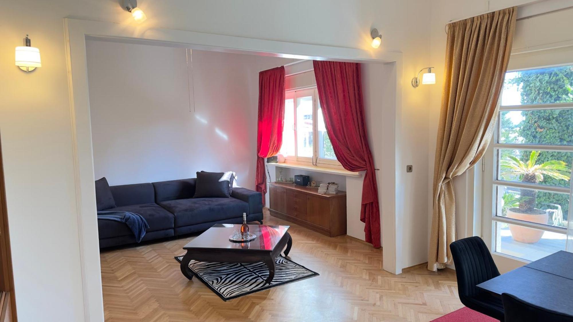 Apartment On Location, With Sea View And Exotic Garden *