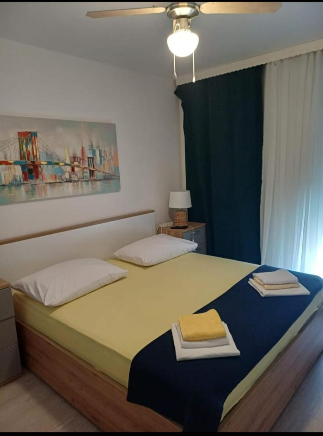 Alba Split