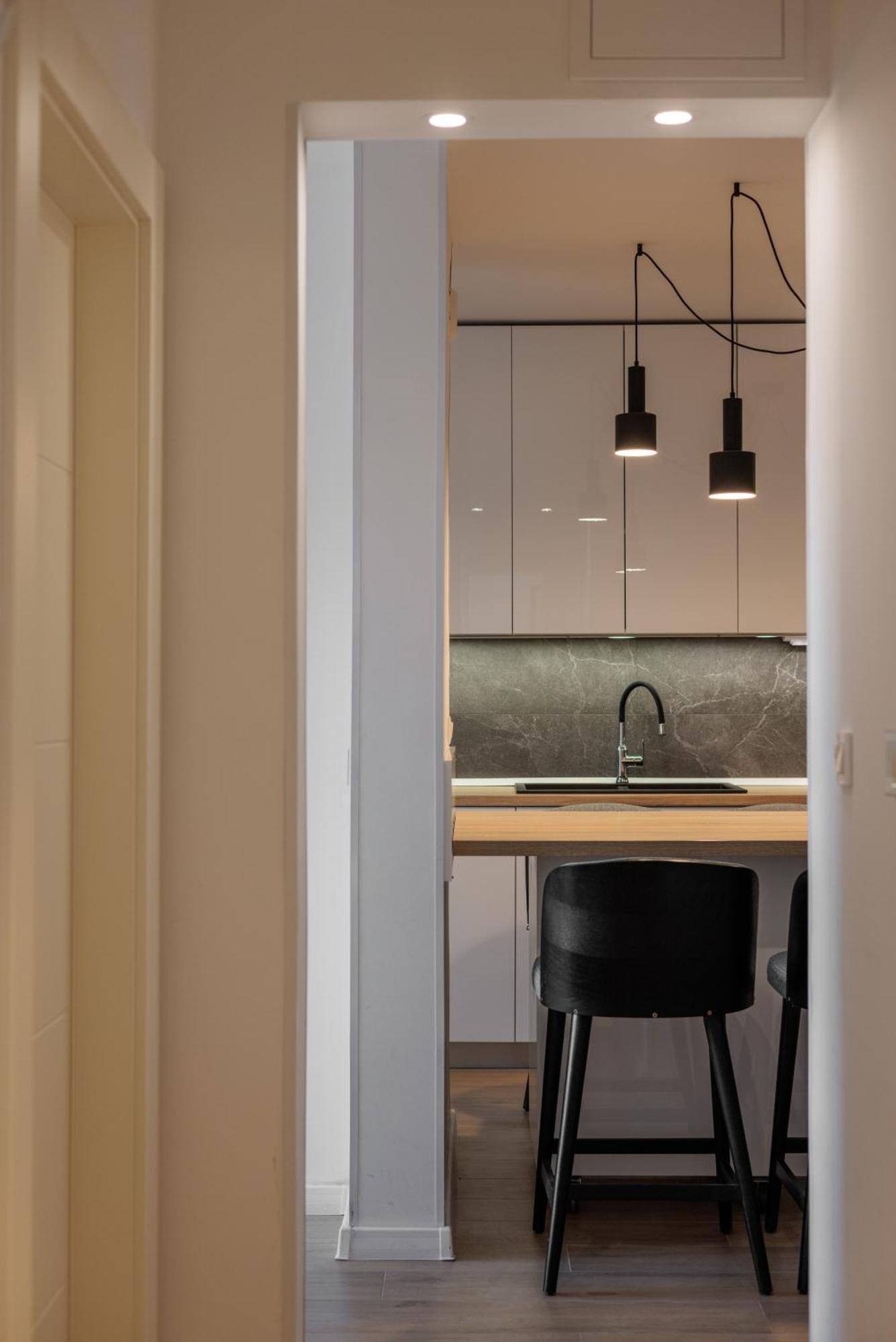 Luxury Near The Apartment Split