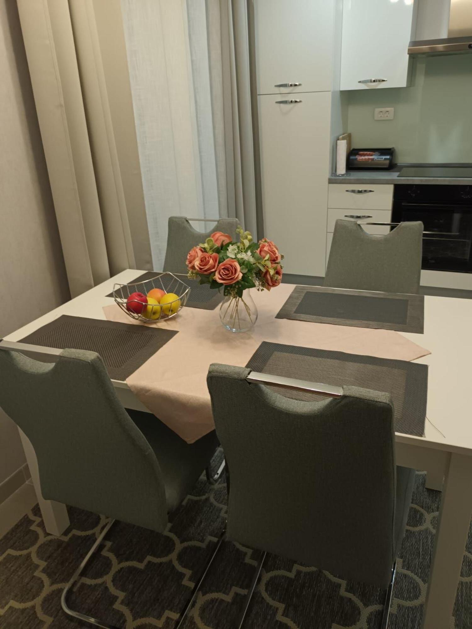 Kati Apartment Split