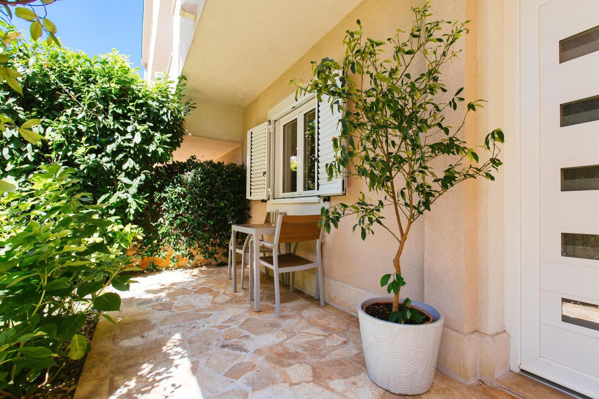 Apartment In House With Garden For Children & Private Parking Split