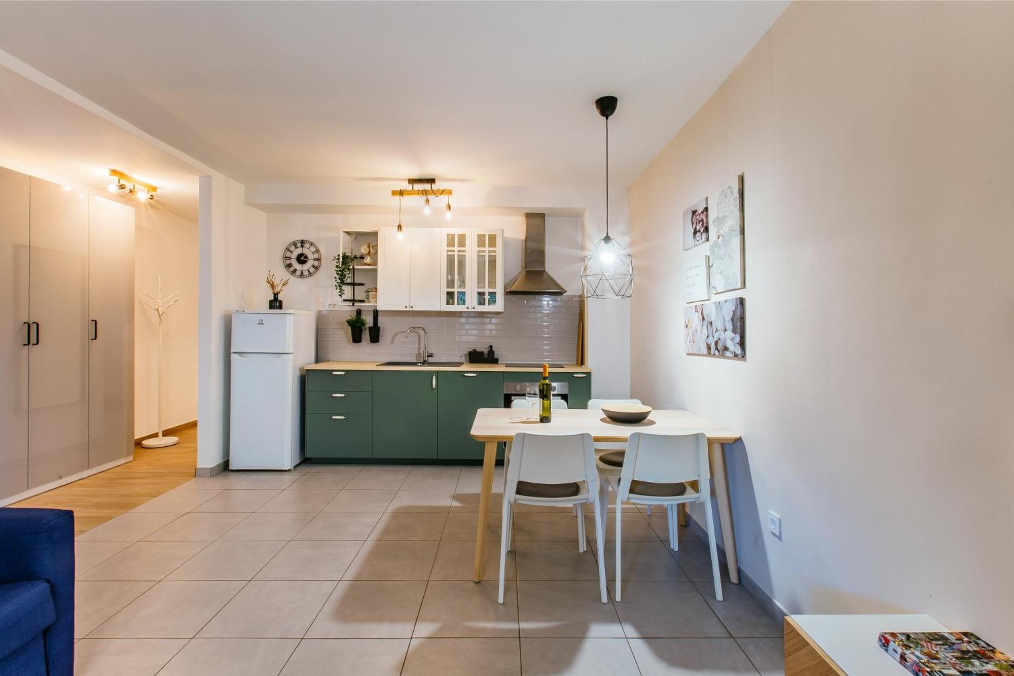 Apartment In House With Garden For Children & Private Parking Split