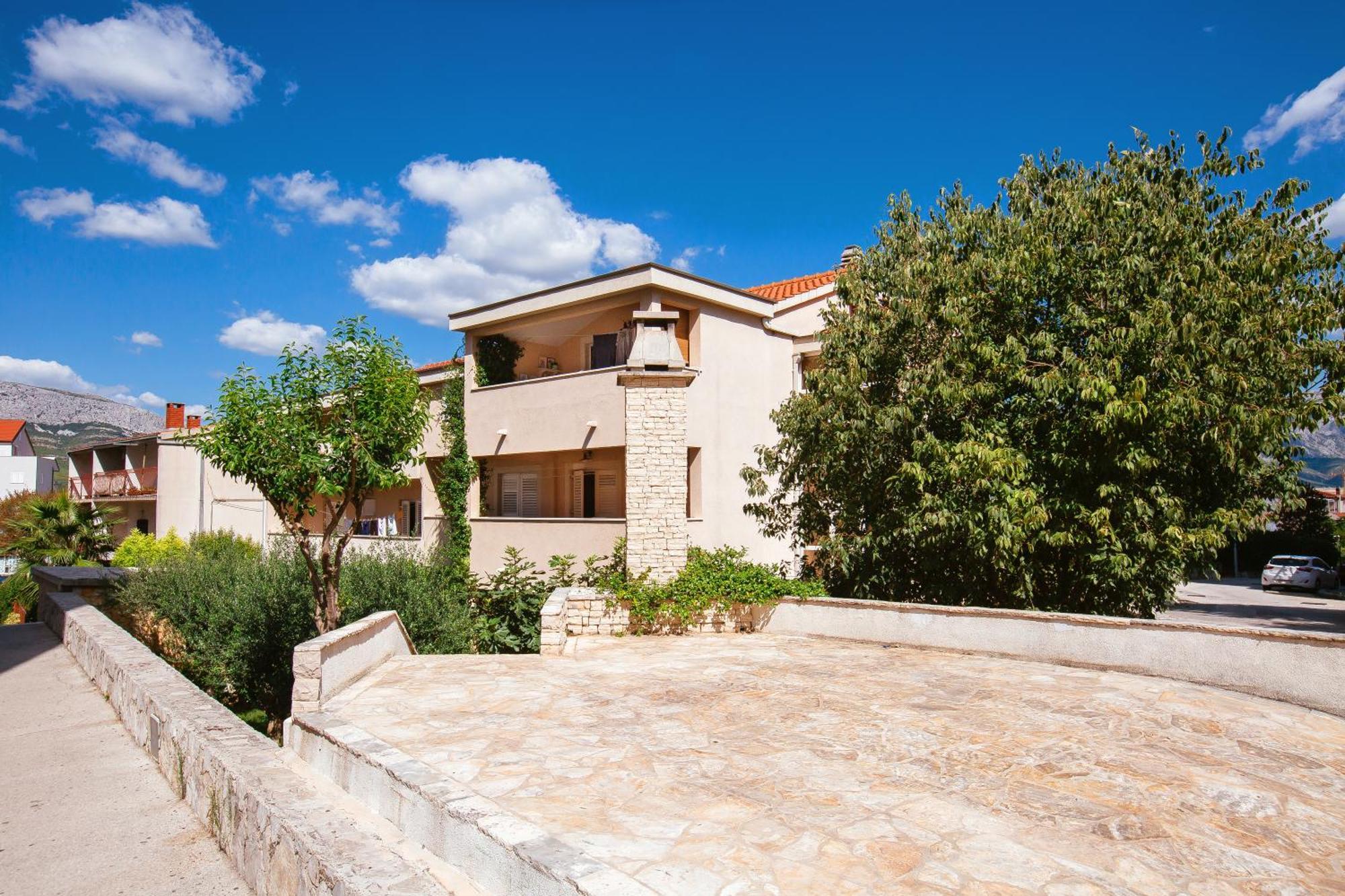 Apartment In House With Garden For Children & Private Parking Split