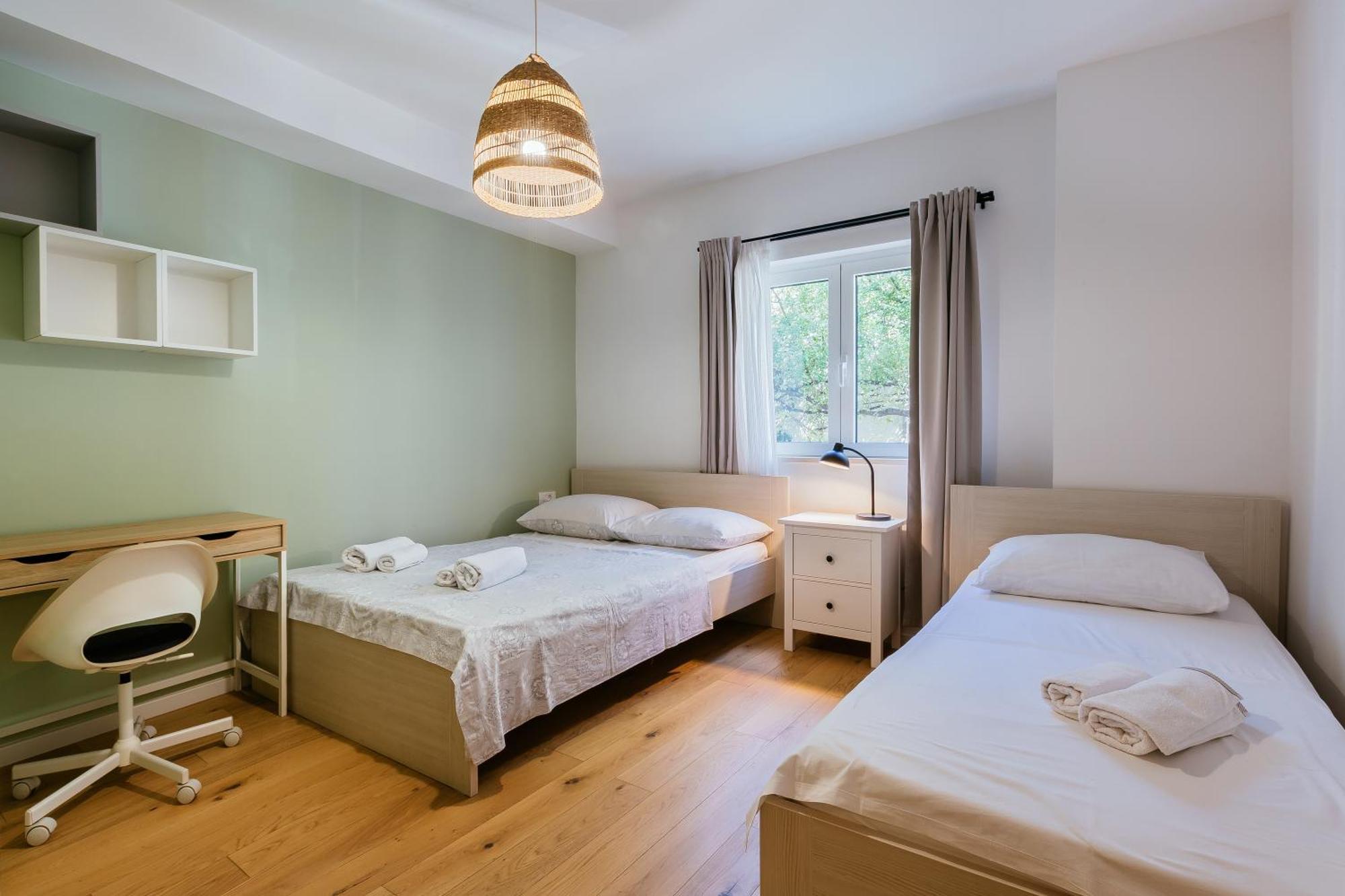Apartment In House With Garden For Children & Private Parking Split