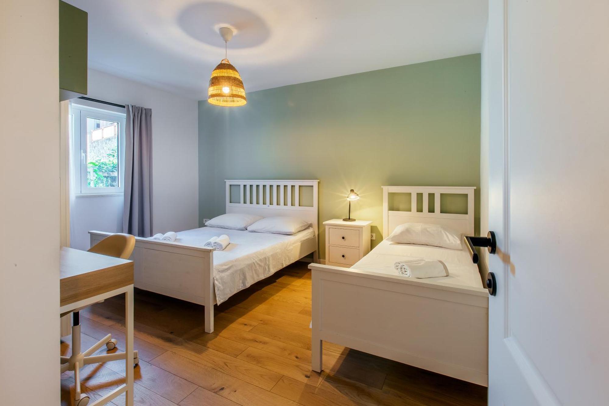 In House With Garden For Children & Private Parking * Split