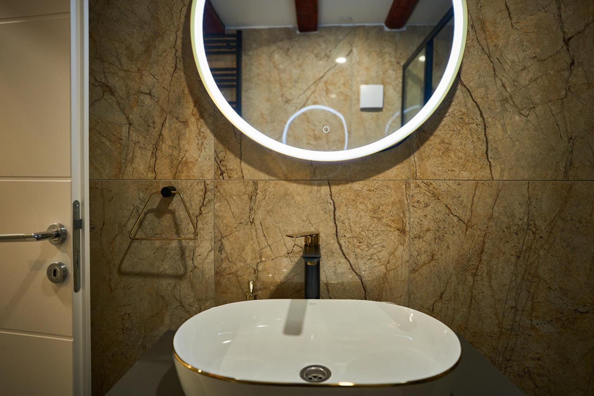 Bernard Deluxe Renovated Peaceful Old Town Gem Apartment Split