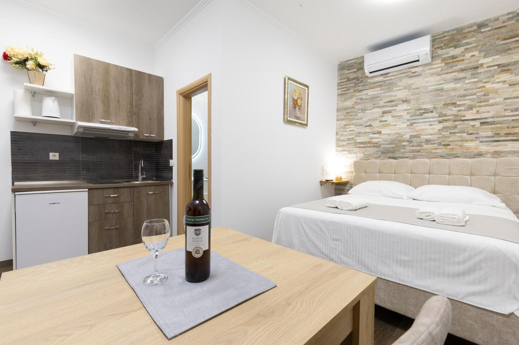 Guest house Varos