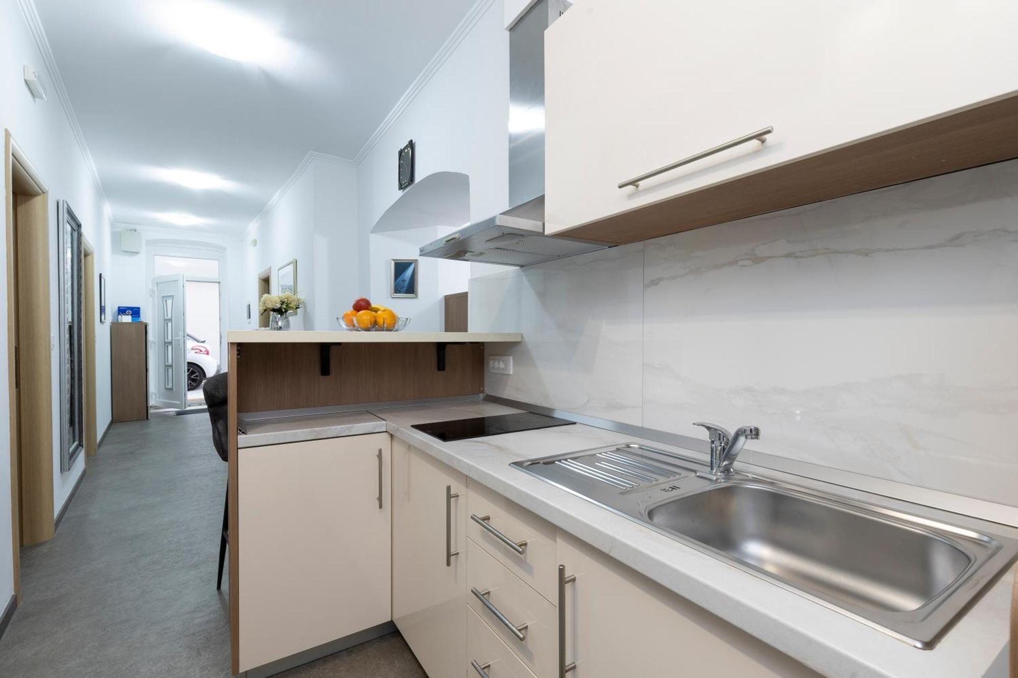 Guest house Varos Split
