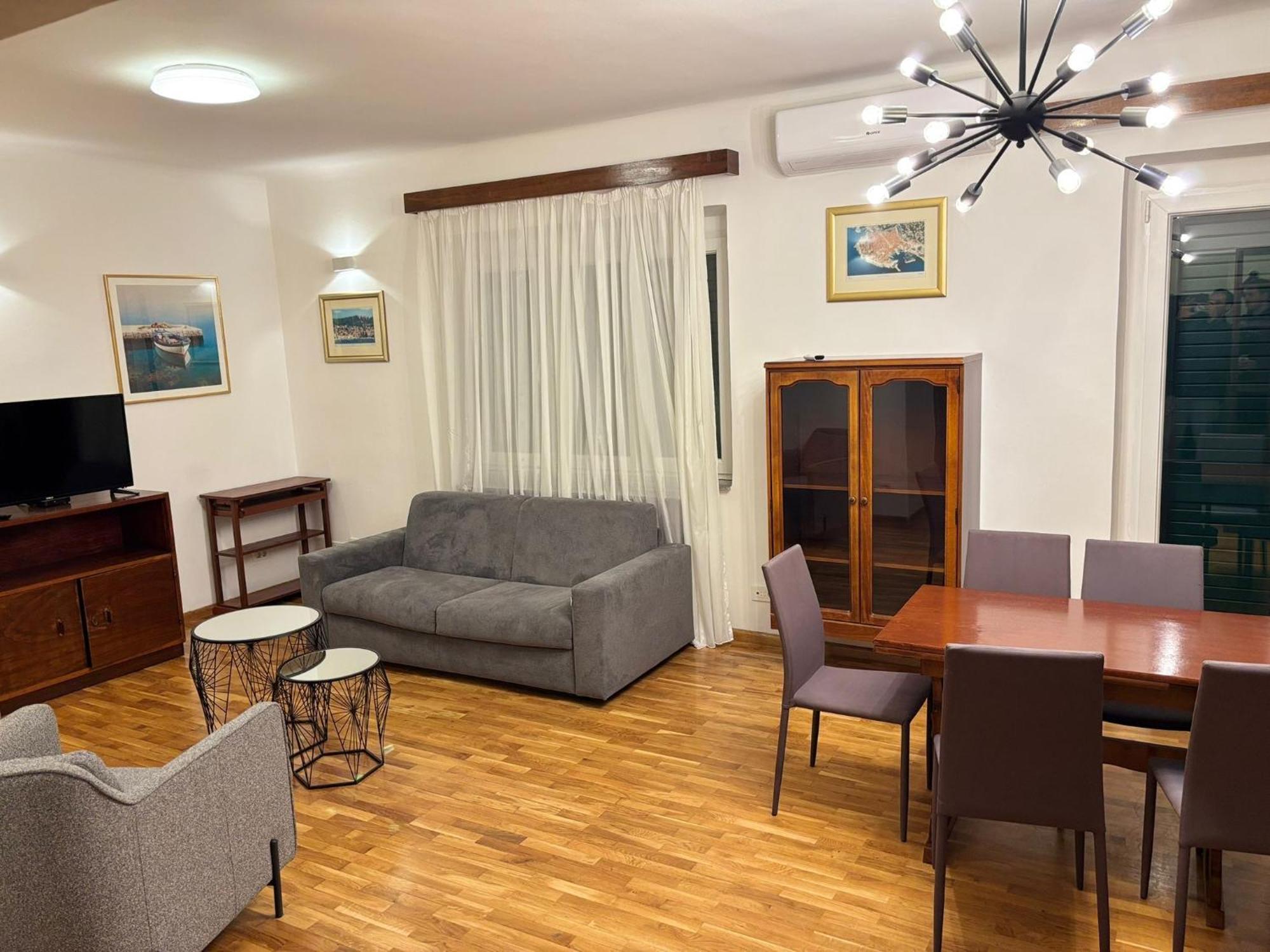 Mina Apartment *