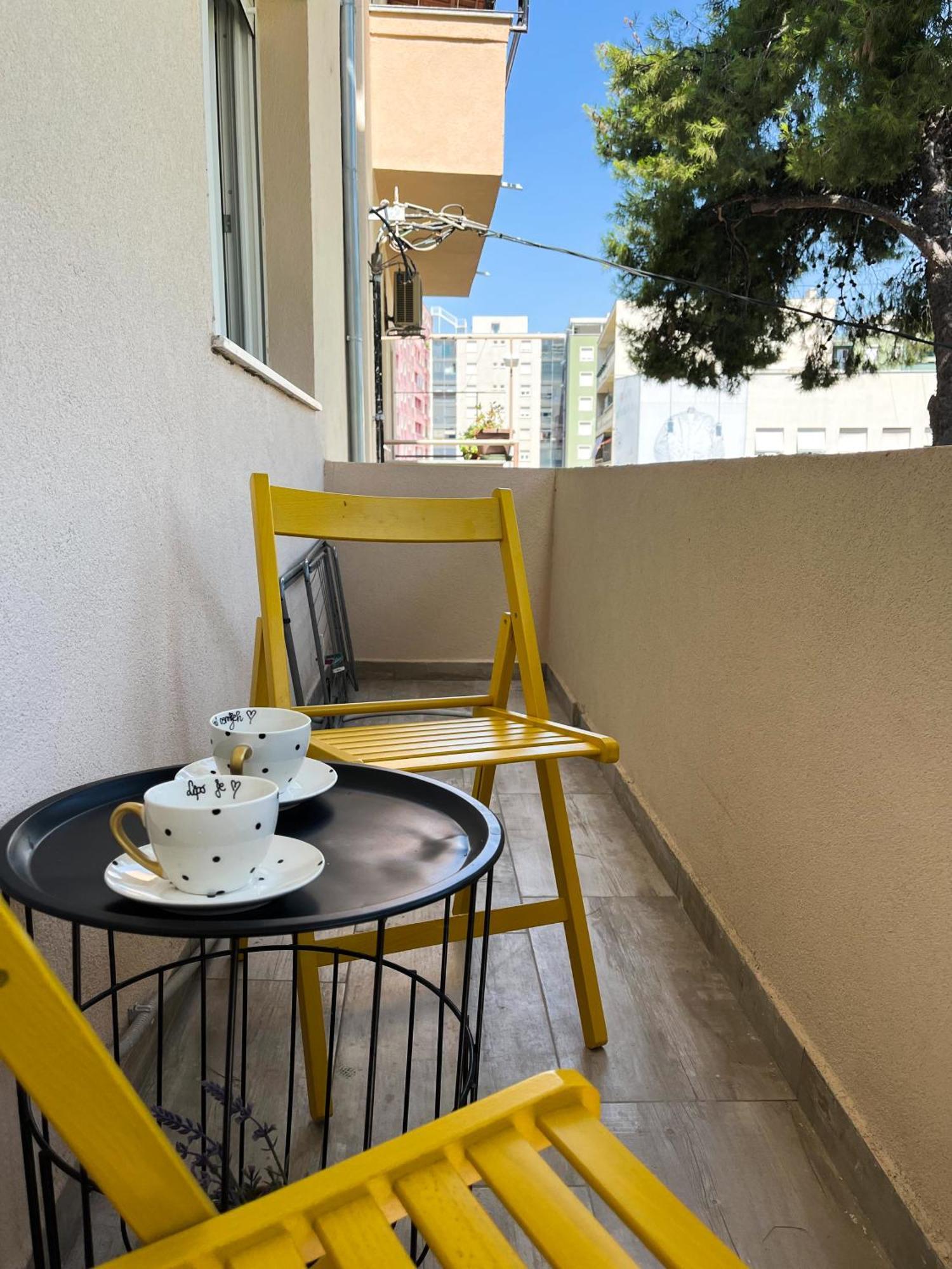 Beautiful Sol-2 For Two With Balcony Apartman Split