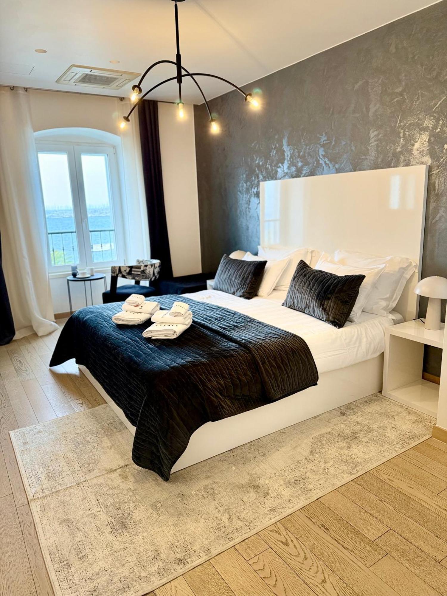 Guest house Skyfall