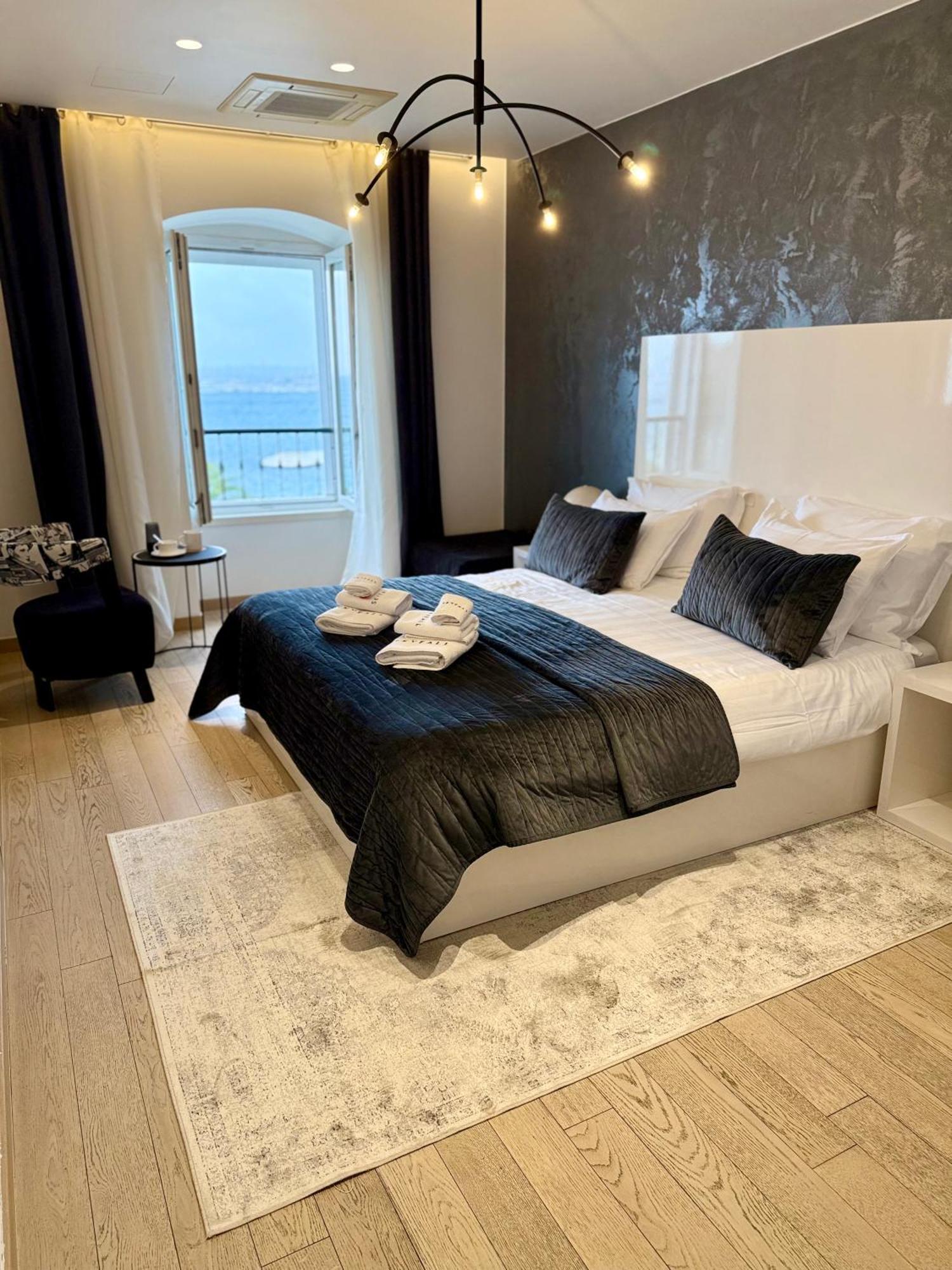 Guest house Skyfall 4*