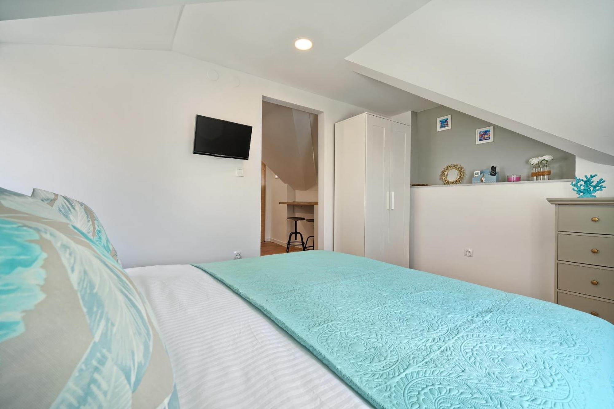 Magnolia Luxury Split