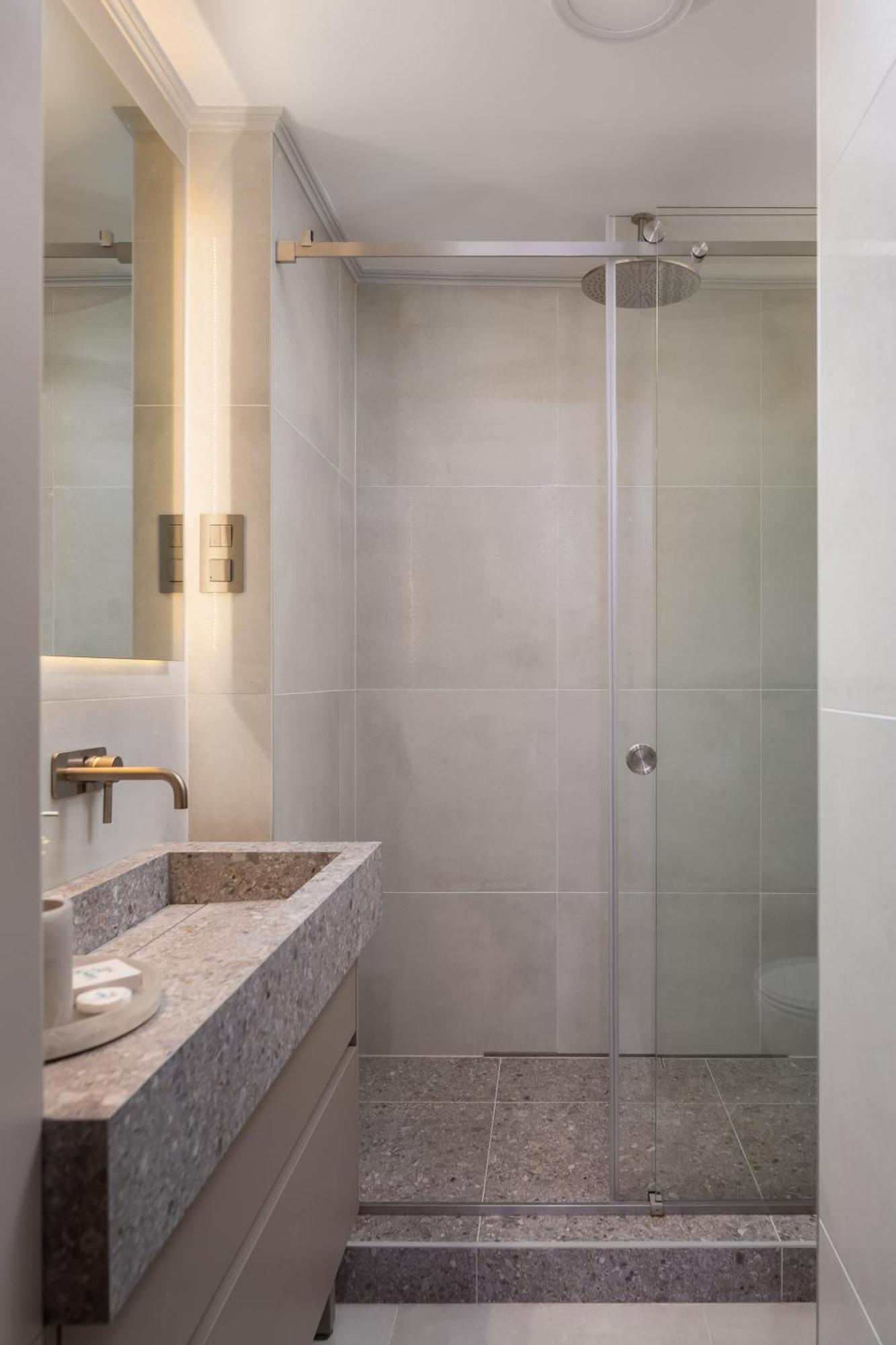 Magnolia Luxury Split