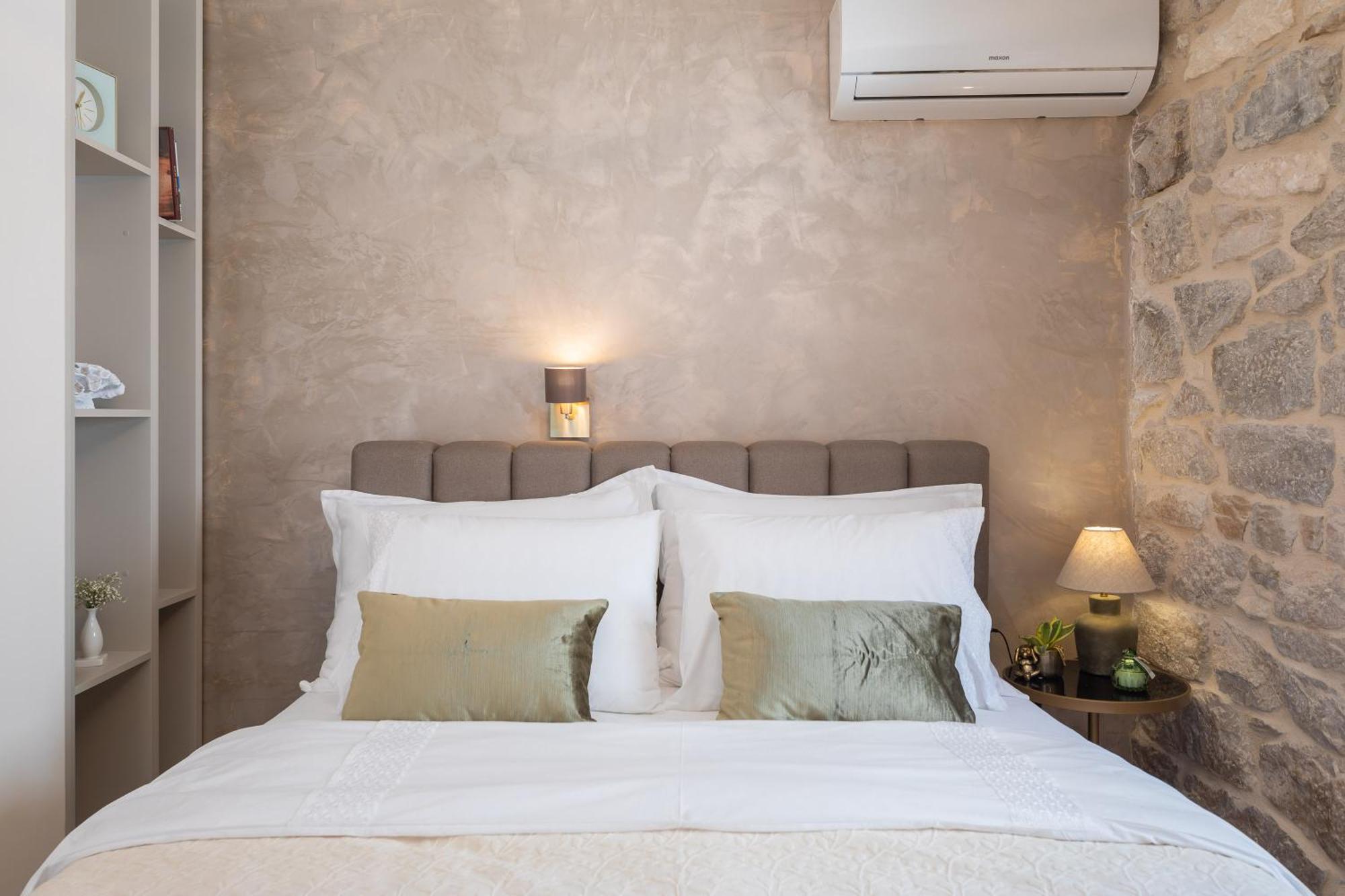 Magnolia Luxury Split