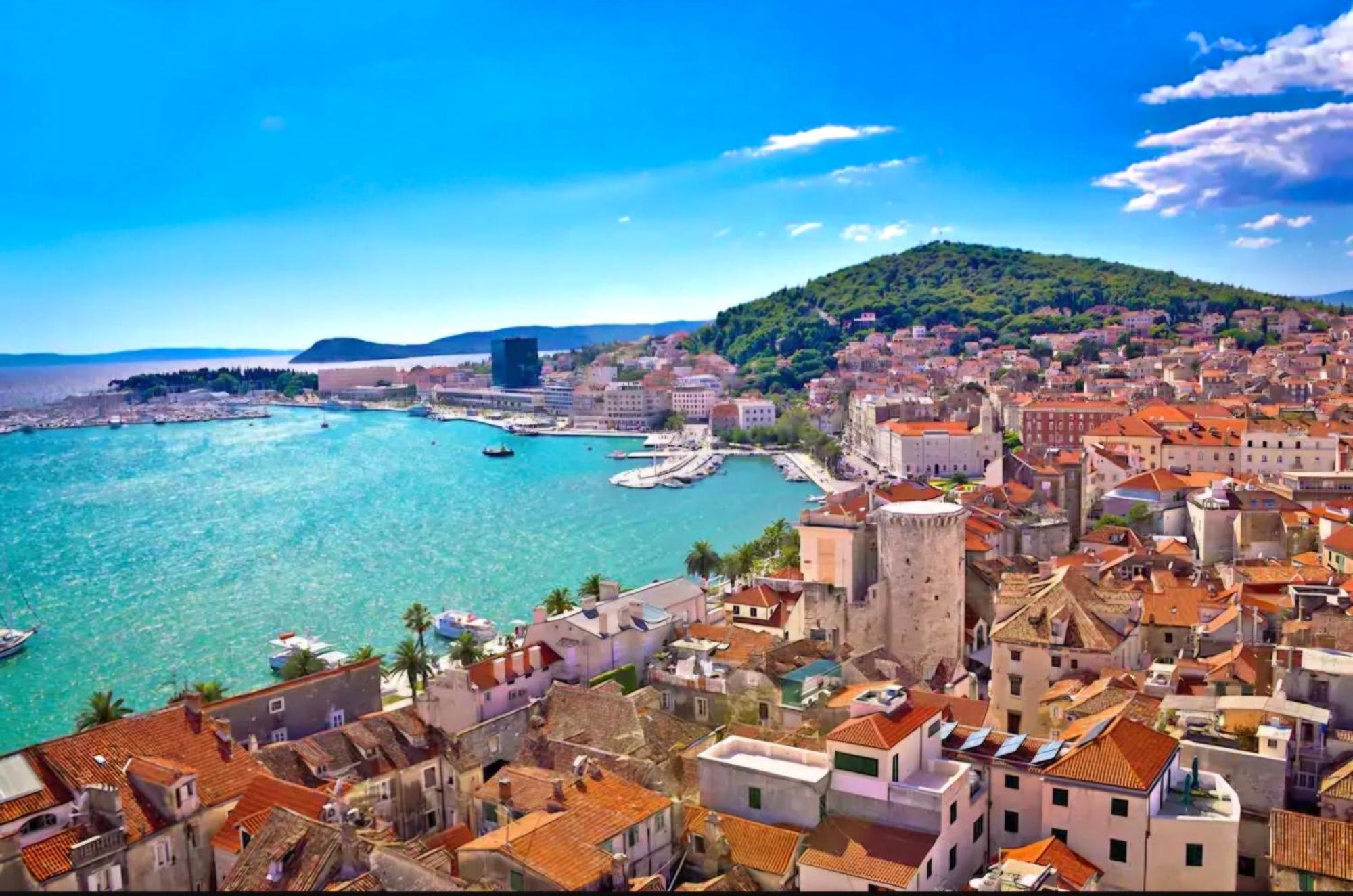 Beautiful Sol-2 For Two With Balcony Apartman Split