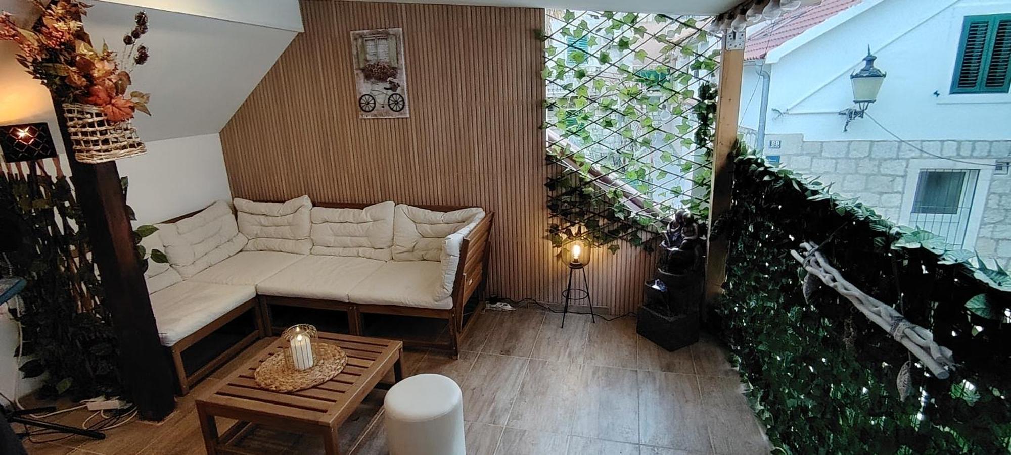 Apartment Klarisa Center With Terrace