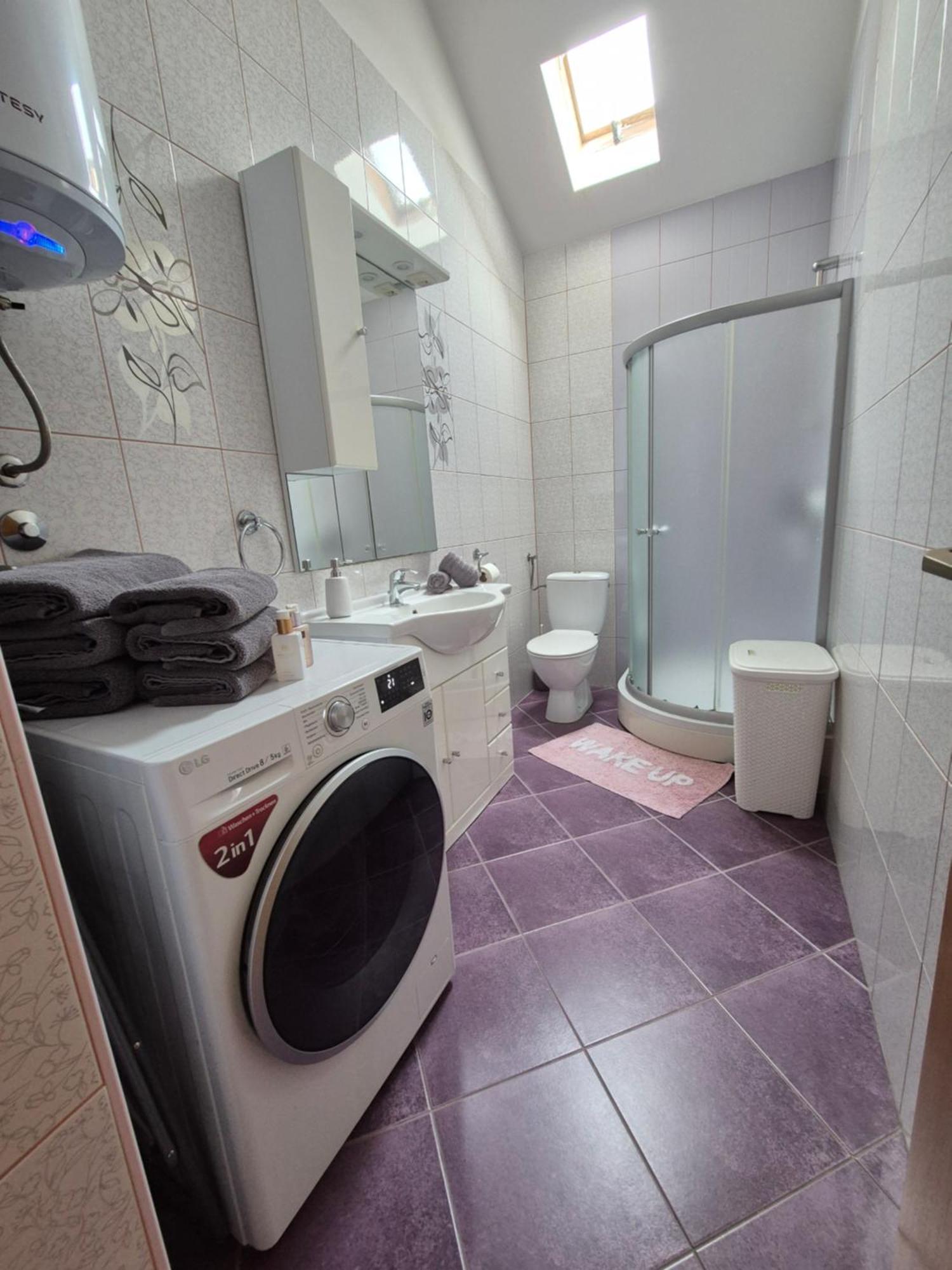 Fragola Apartment