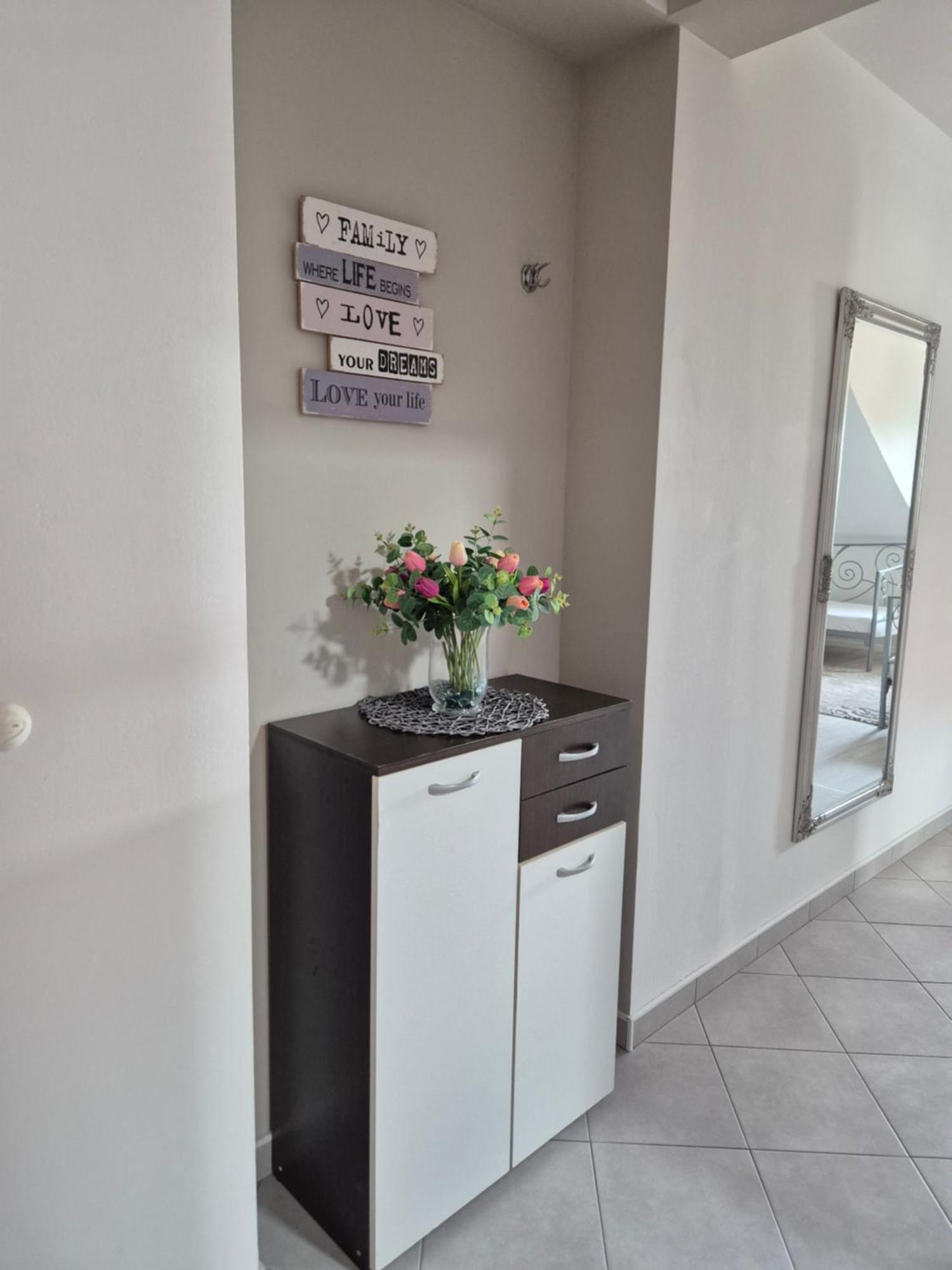 Fragola Apartment *
