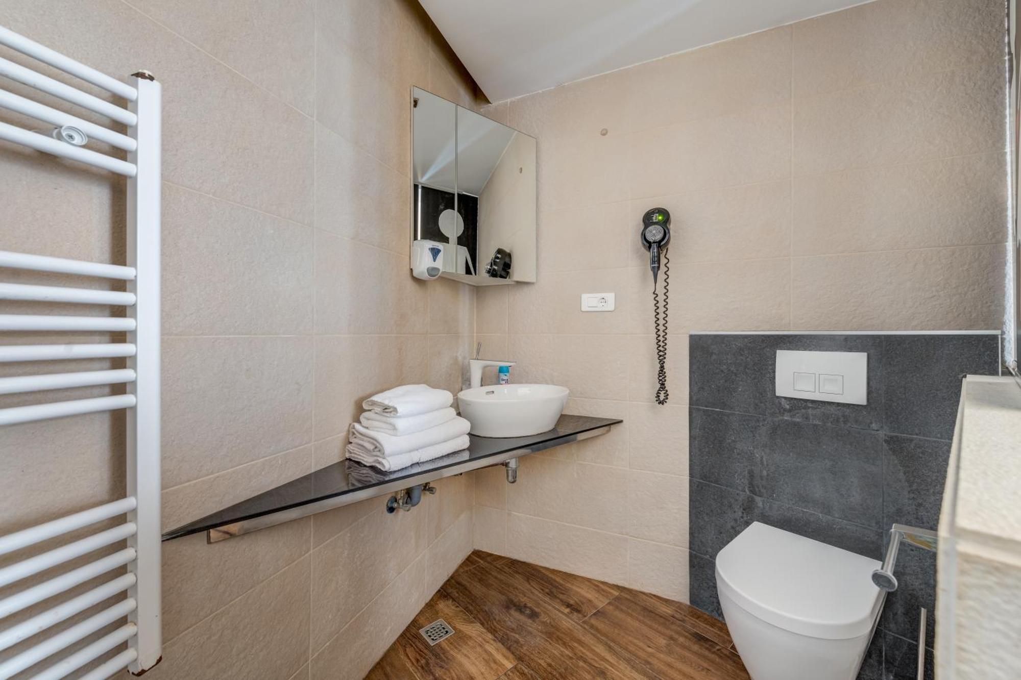 Versi & Note Luxury Guest house 4*