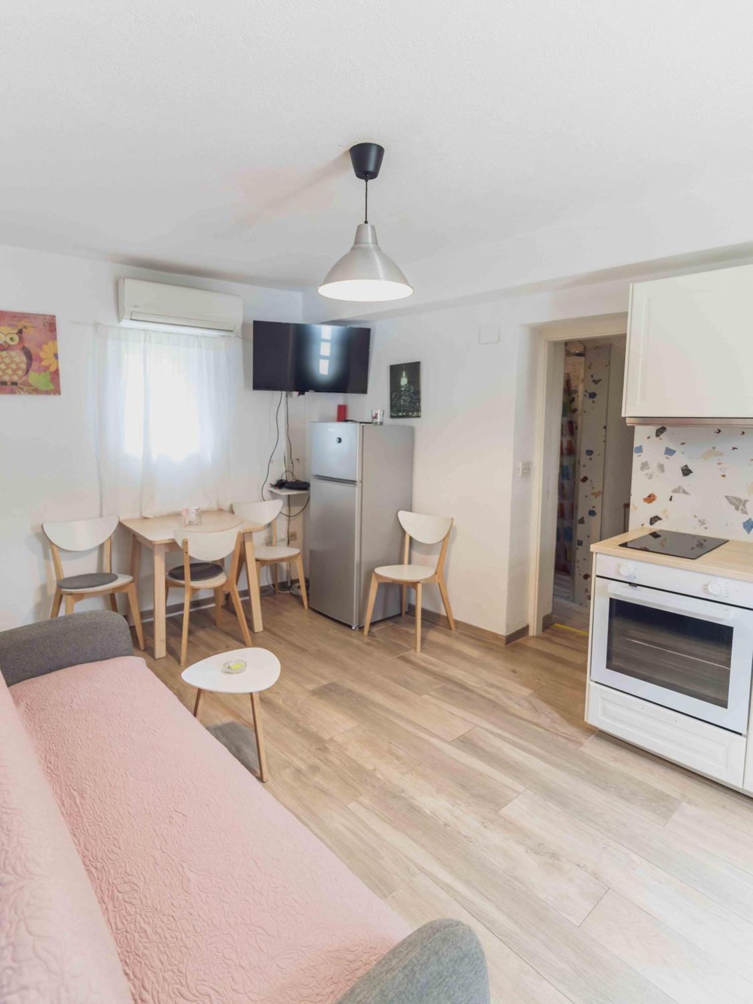 Apartment History *