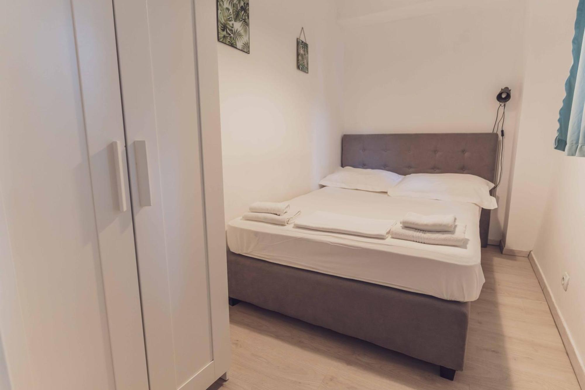 History Apartment *