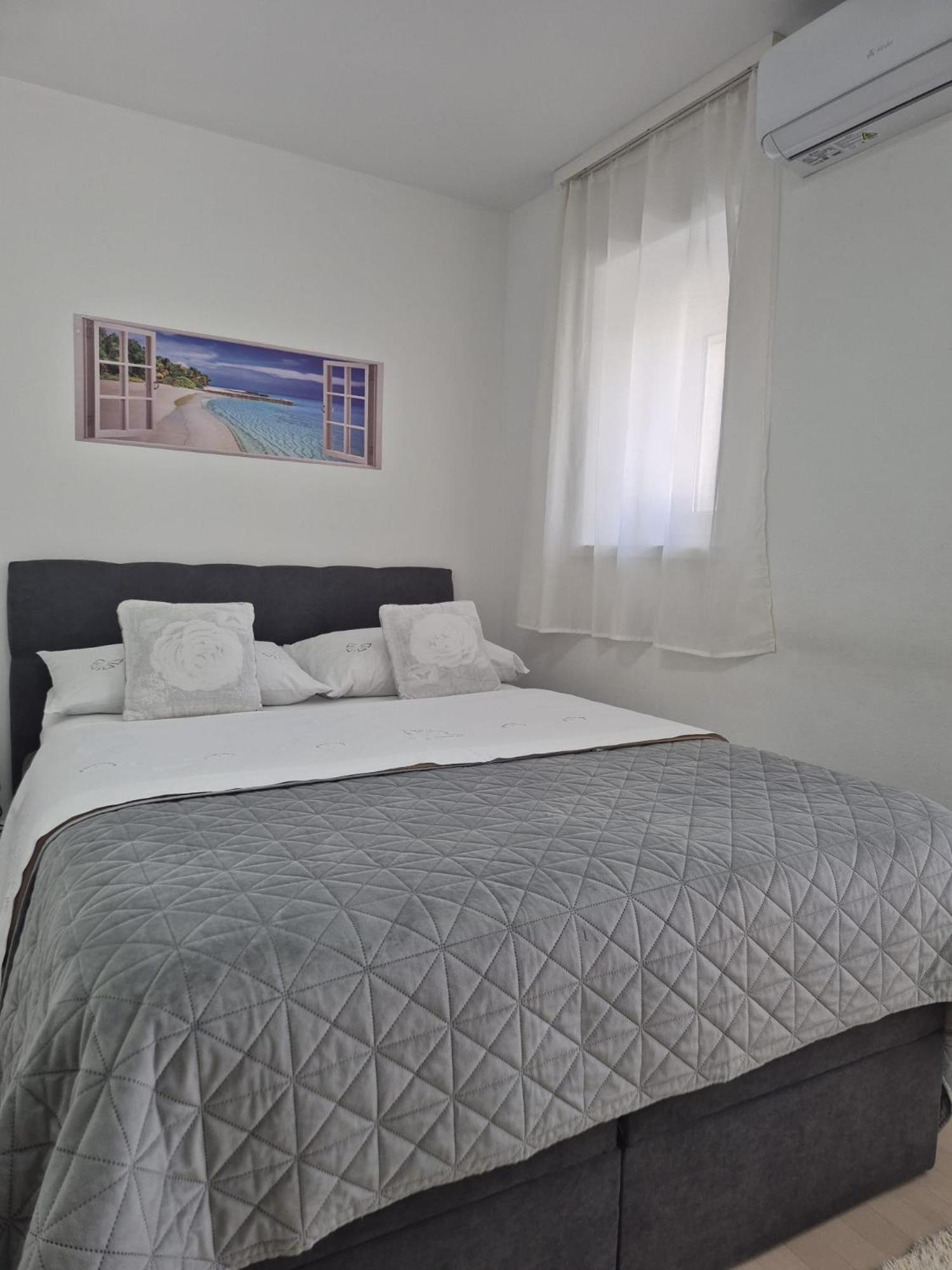 Apartment Near The Center *