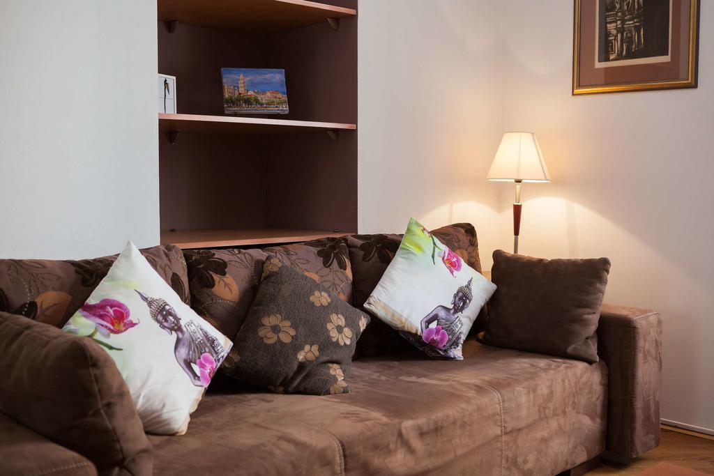 Apartment See Everlasting *
