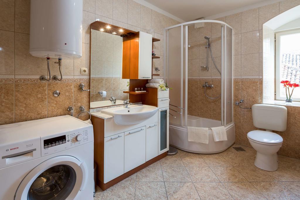 See Everlasting Apartment Split