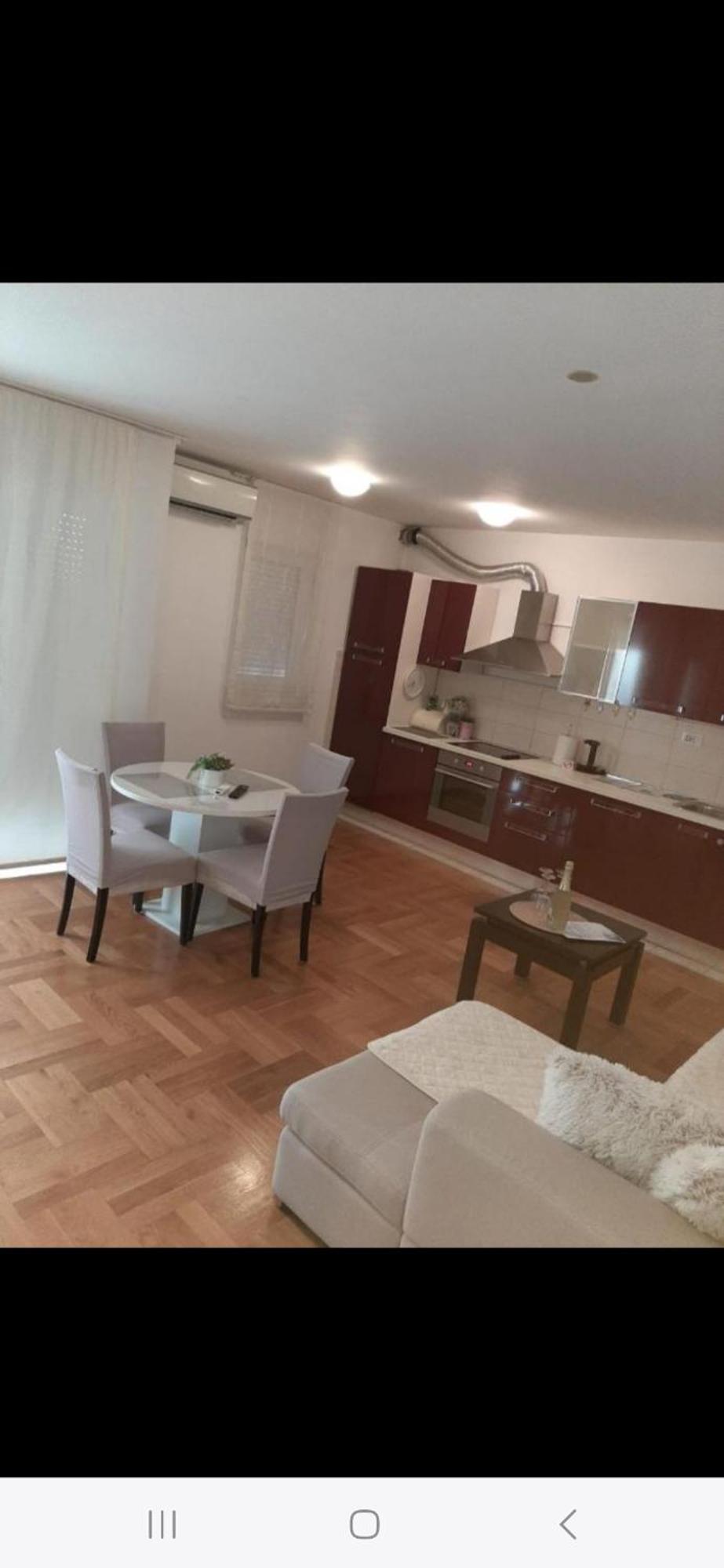Waterloo Apartment *